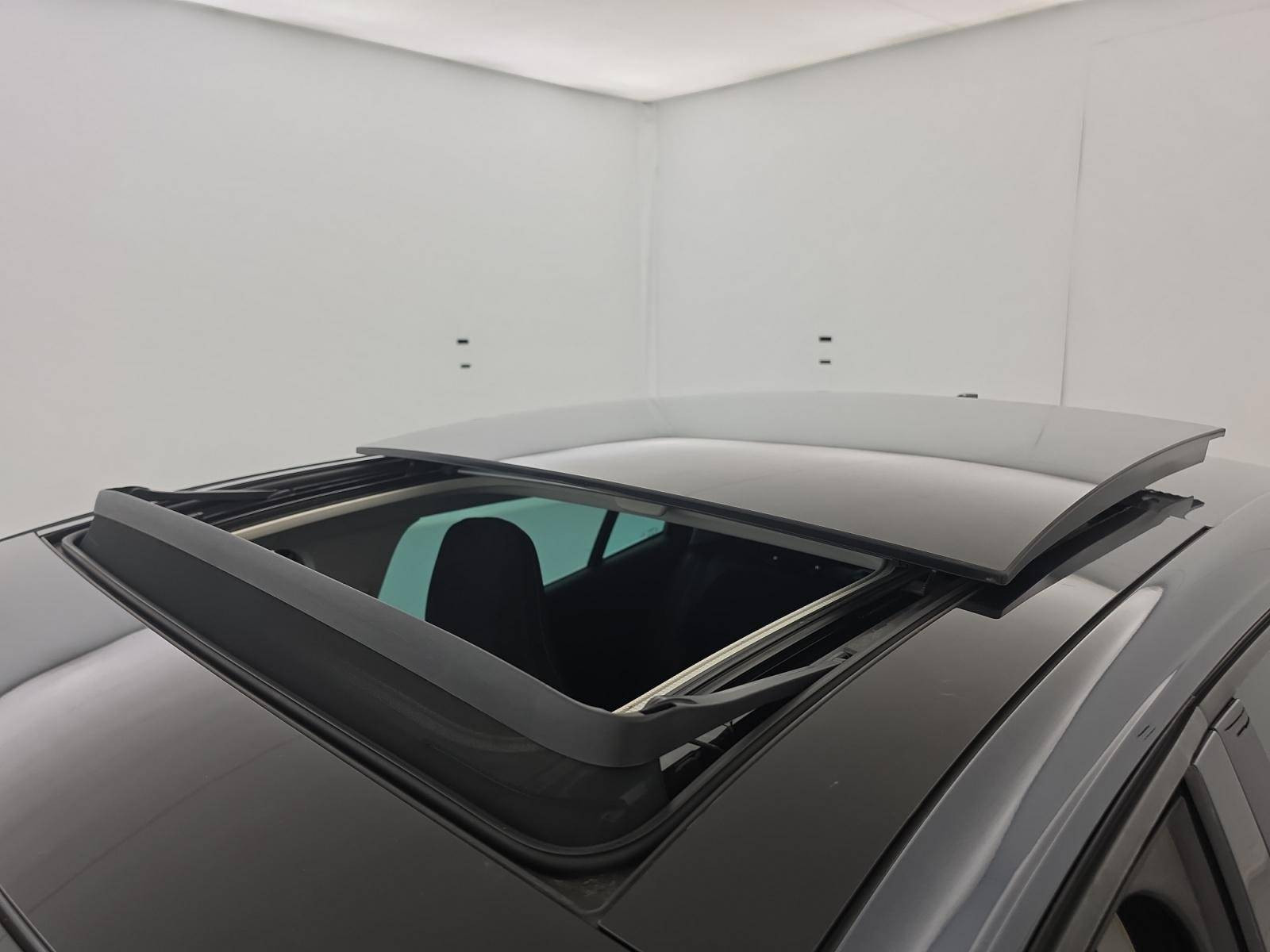 Vente en ligne Renault Megane 4 Mégane IV Berline TCe 140 EDC FAP - 21N au prix de 18 990 €