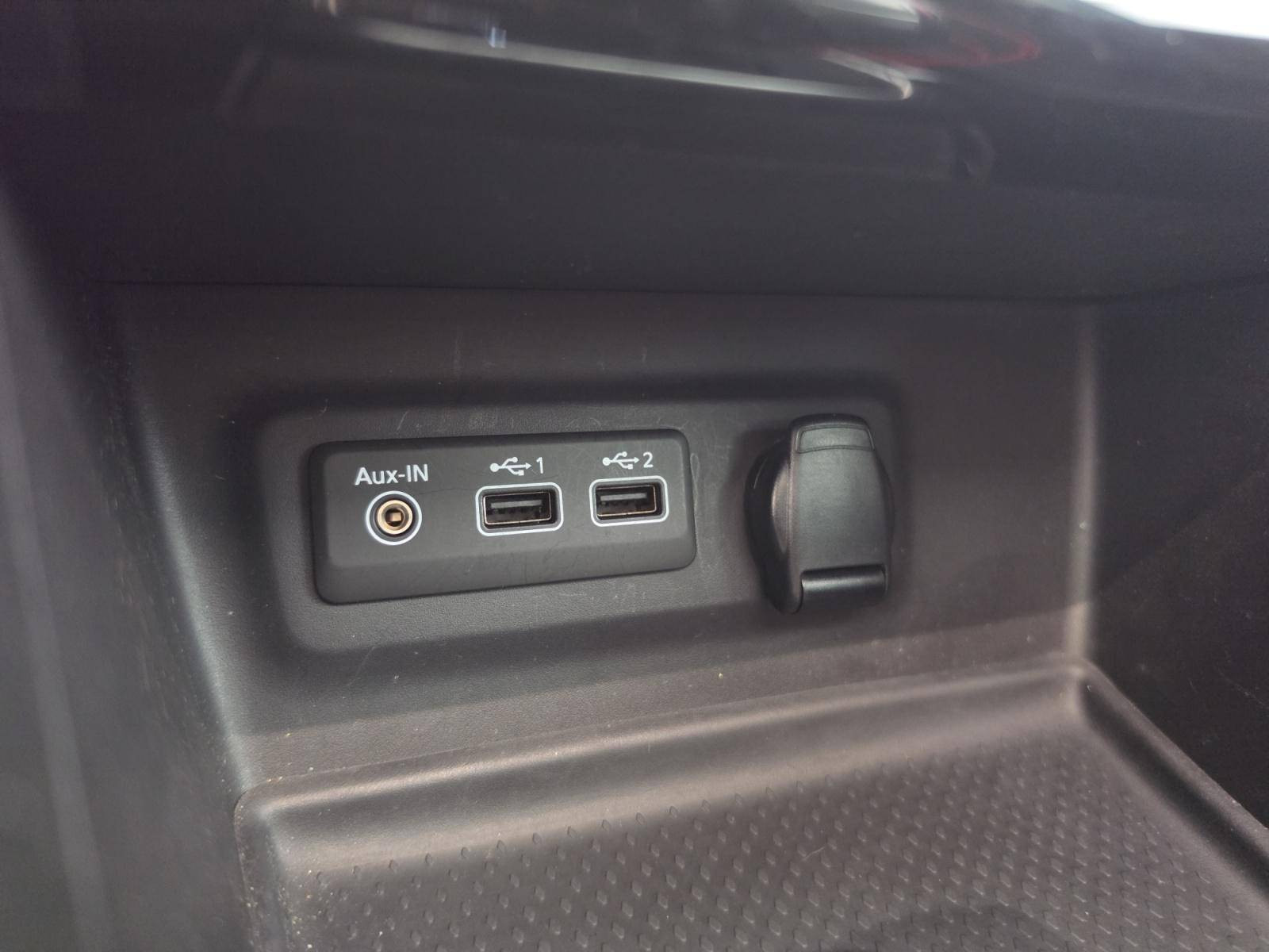 Vente en ligne Renault Megane 4 Mégane IV Berline TCe 140 EDC FAP - 21N au prix de 18 990 €
