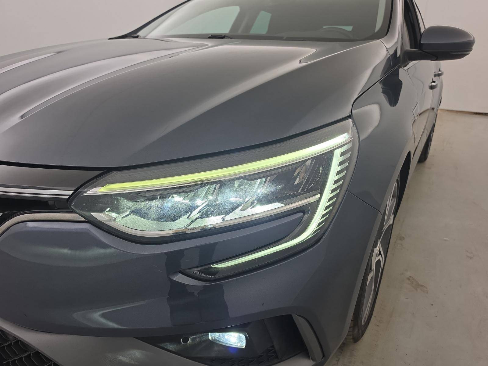 Vente en ligne Renault Megane 4 Mégane IV Berline TCe 140 EDC FAP - 21N au prix de 18 990 €