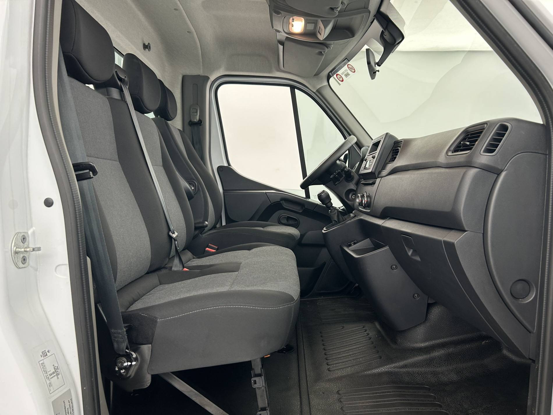 Vente en ligne Renault Master 3 Châssis Cabine MASTER CC PROP RJ3500 L2 PAFC BLUE DCI 130 EURO VI au prix de 30 490 €