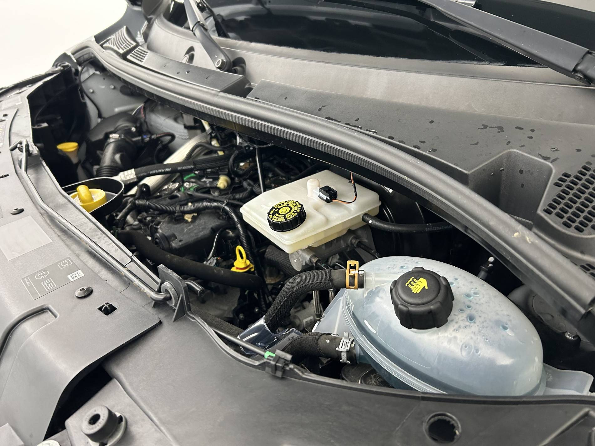 Vente en ligne Renault Master 3 Châssis Cabine MASTER CC PROP RJ3500 L2 PAFC BLUE DCI 130 EURO VI au prix de 30 490 €