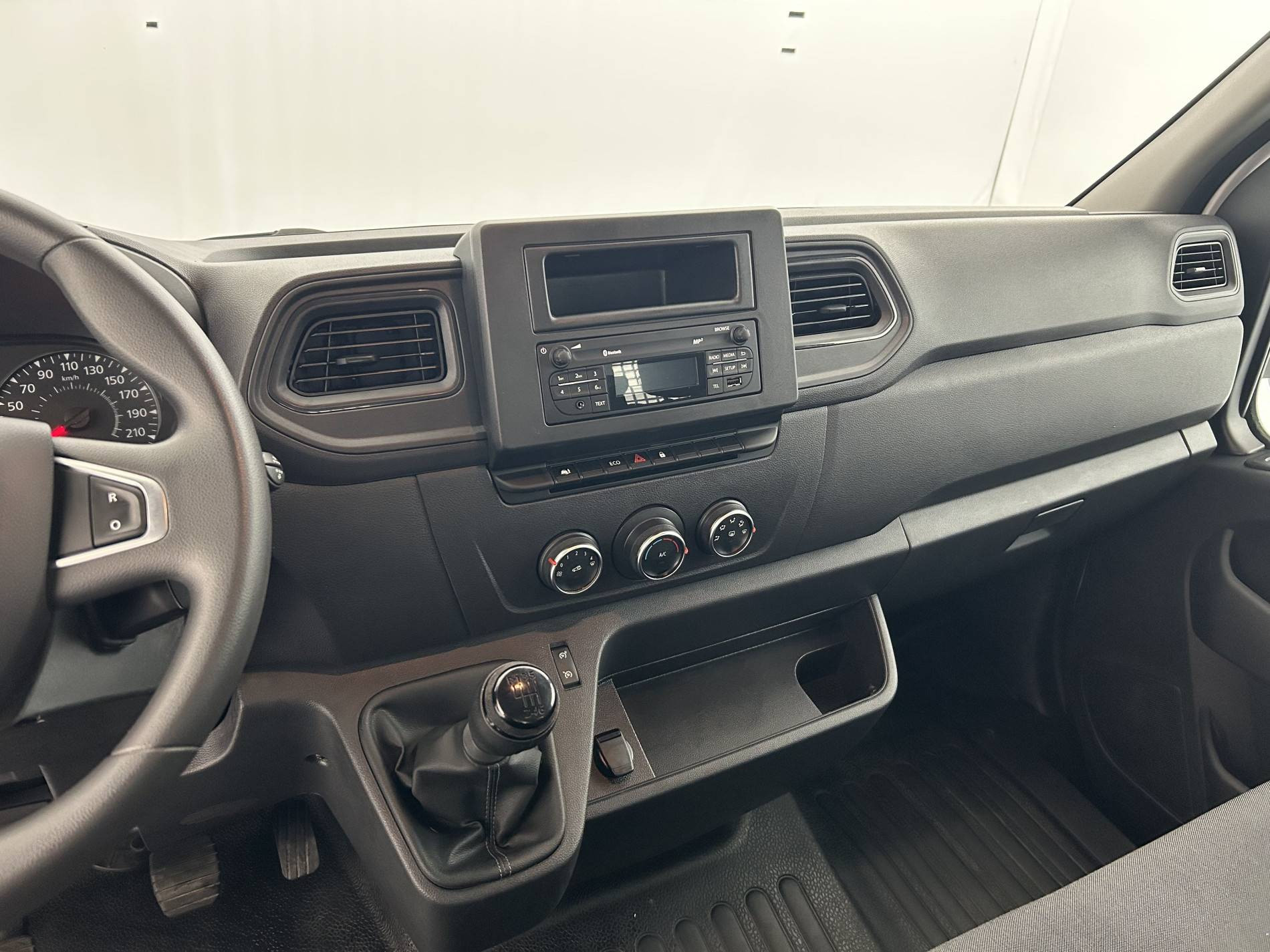 Vente en ligne Renault Master 3 Châssis Cabine MASTER CC PROP RJ3500 L2 PAFC BLUE DCI 130 EURO VI au prix de 30 490 €