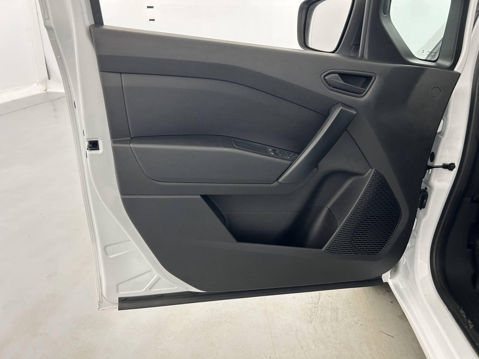 Vente en ligne Renault Kangoo Van  BLUE DCI 115 EDC au prix de 19 490 €