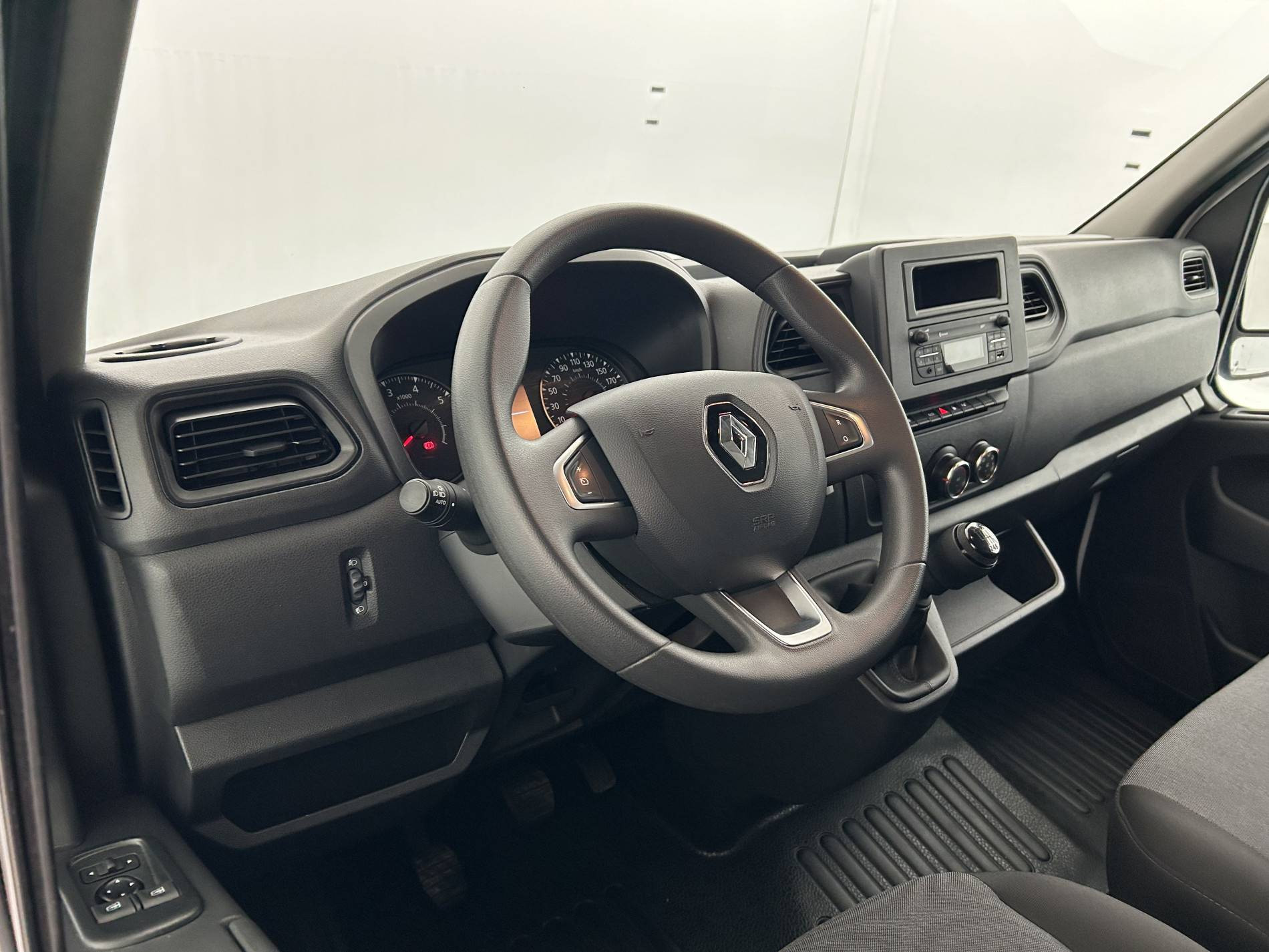 Vente en ligne Renault Master Fourgon MASTER FGN TRAC F3500 L2H2 BLUE DCI 135 au prix de 22 990 €