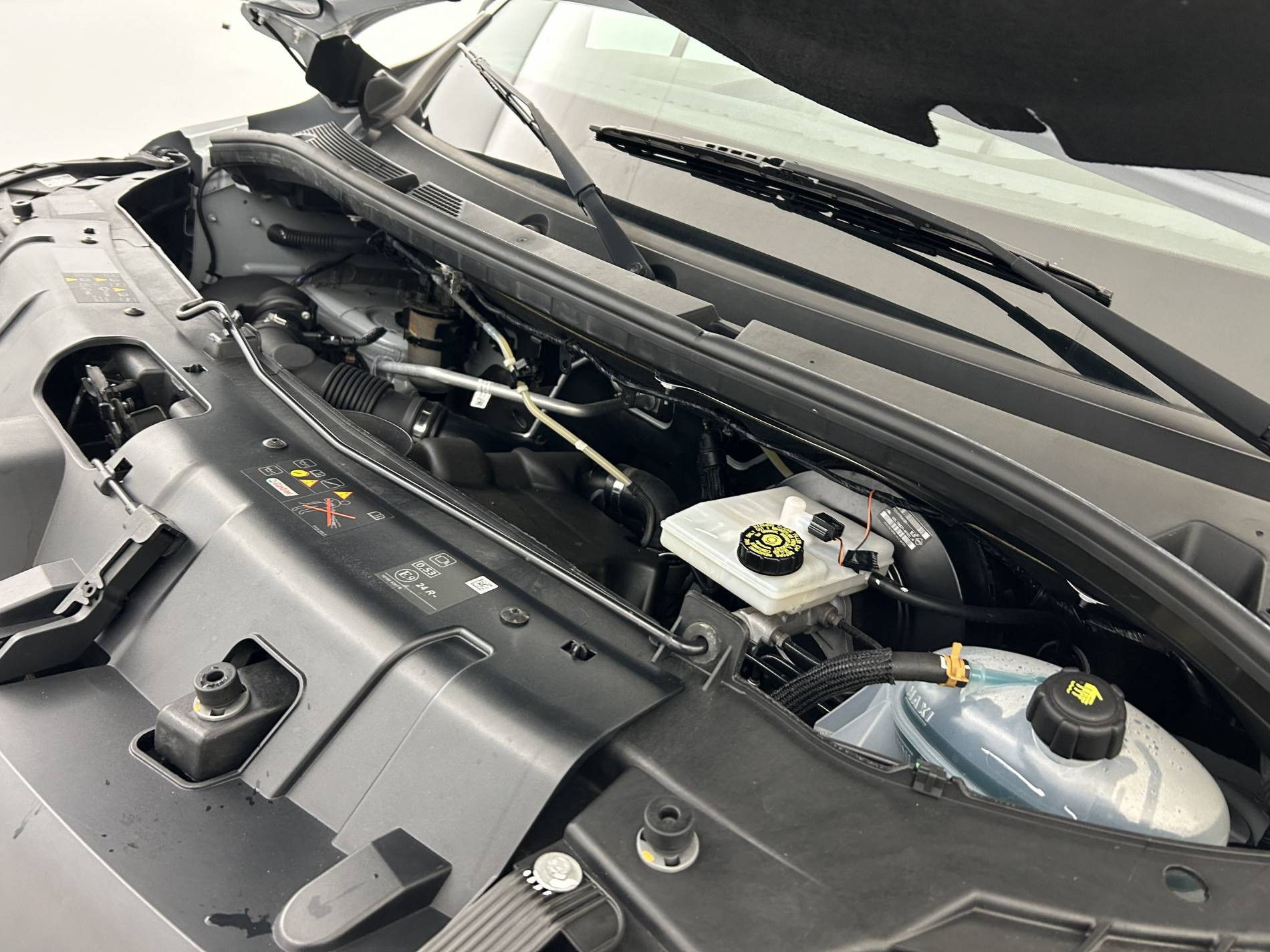Vente en ligne Renault Master Fourgon MASTER FGN TRAC F3500 L2H2 BLUE DCI 135 au prix de 23 590 €