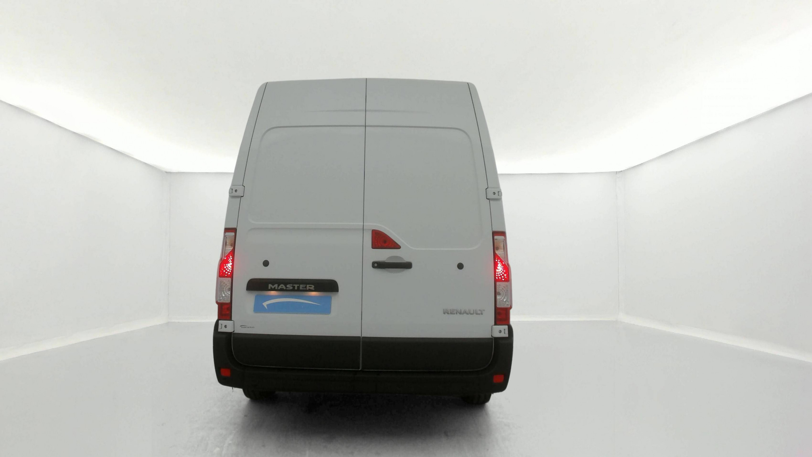Vente en ligne Renault Master Fourgon MASTER FGN TRAC F3500 L2H2 BLUE DCI 135 au prix de 23 590 €