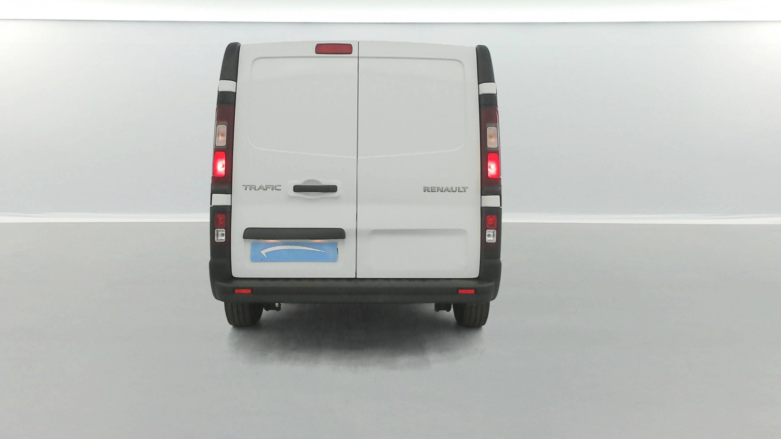 Vente en ligne Renault Trafic 3 Fourgon TRAFIC FG BLUE DCI 130 L1H1 3T GSR2 au prix de 22 990 €