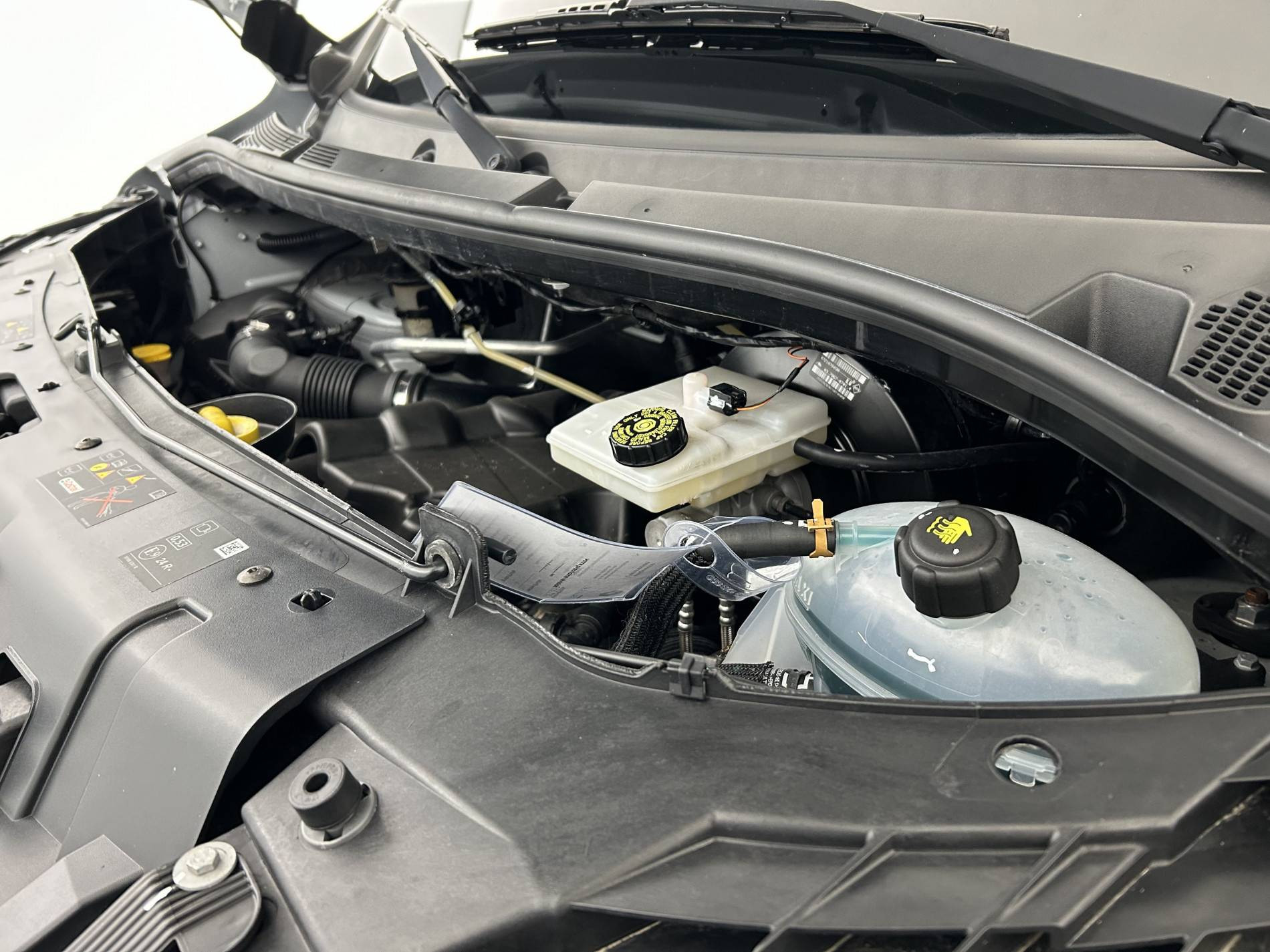 Vente en ligne Renault Master Fourgon MASTER FGN TRAC F3500 L2H2 BLUE DCI 135 au prix de 23 590 €