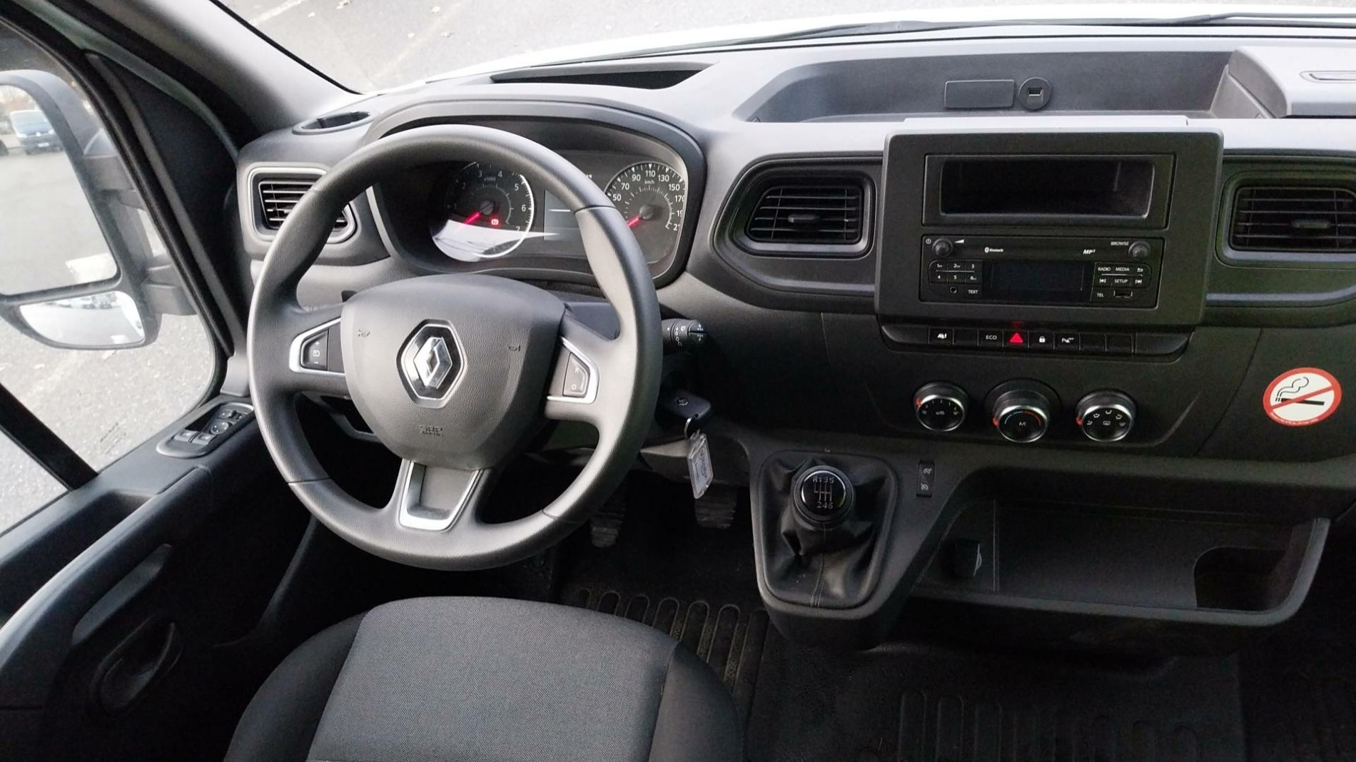 Vente en ligne Renault Master Fourgon MASTER FGN TRAC F3500 L2H2 BLUE DCI 135 au prix de 22 790 €