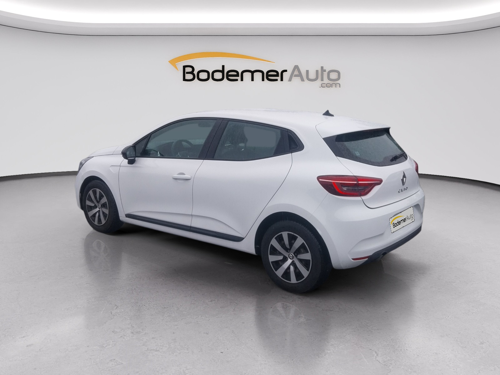 Vente en ligne Renault Clio 5 Clio TCe 90 au prix de 13 900 €
