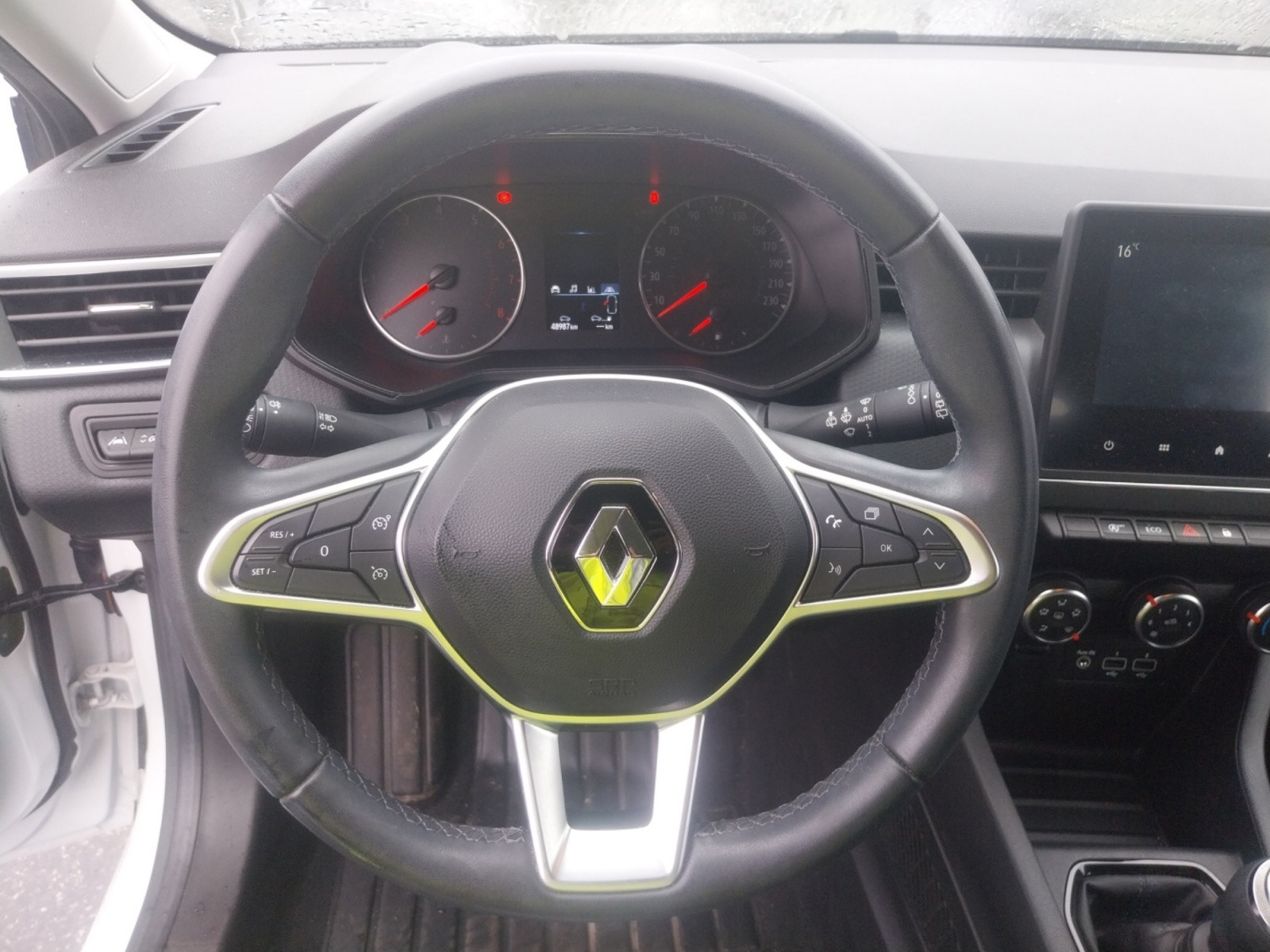 Vente en ligne Renault Clio 5 Clio TCe 90 au prix de 13 900 €