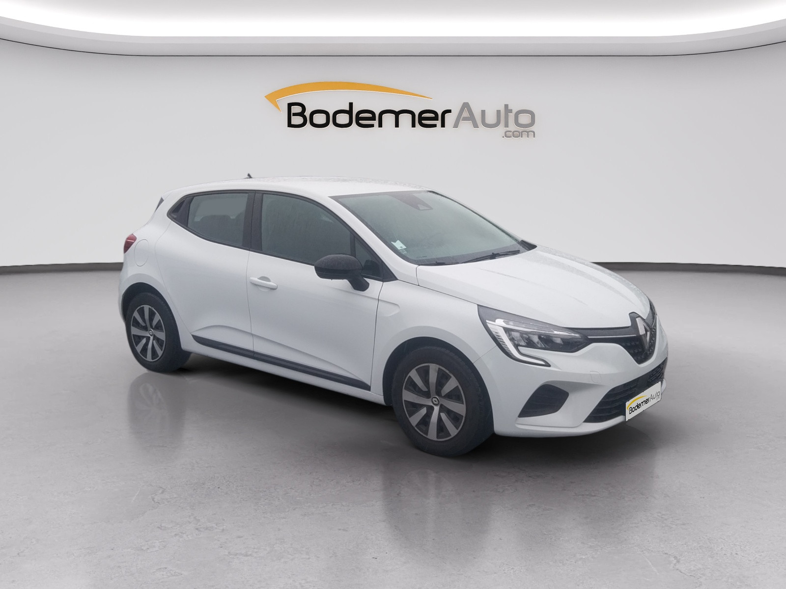 Vente en ligne Renault Clio 5 Clio TCe 90 au prix de 13 900 €