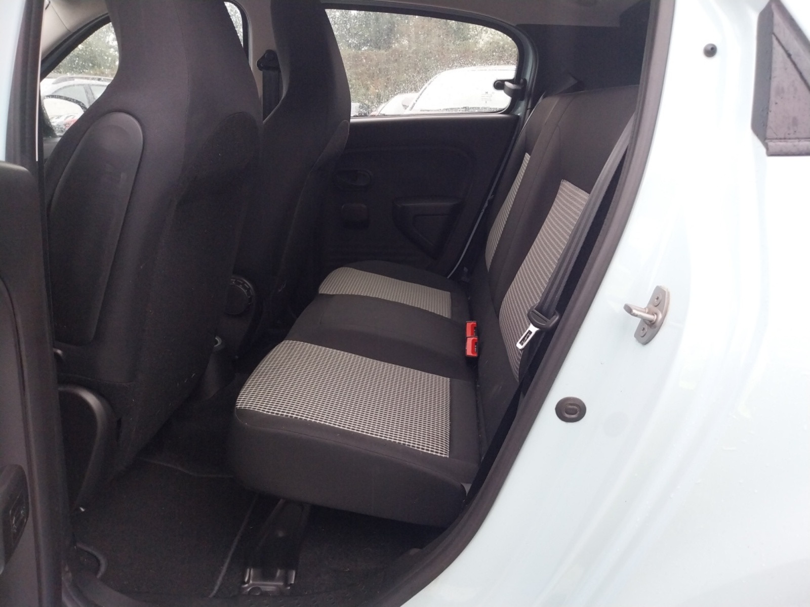 Vente en ligne Renault Twingo Electrique Twingo III E-Tech au prix de 13 990 €