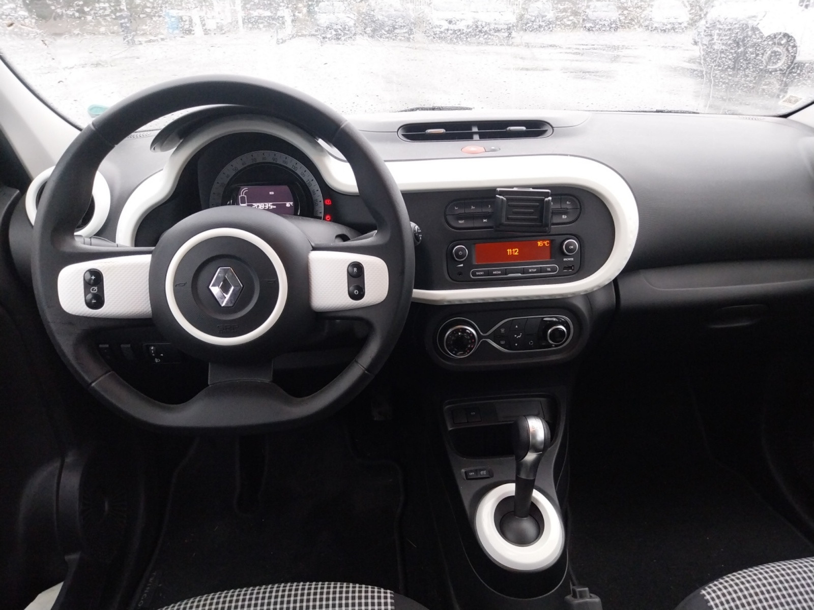 Vente en ligne Renault Twingo Electrique Twingo III E-Tech au prix de 13 990 €