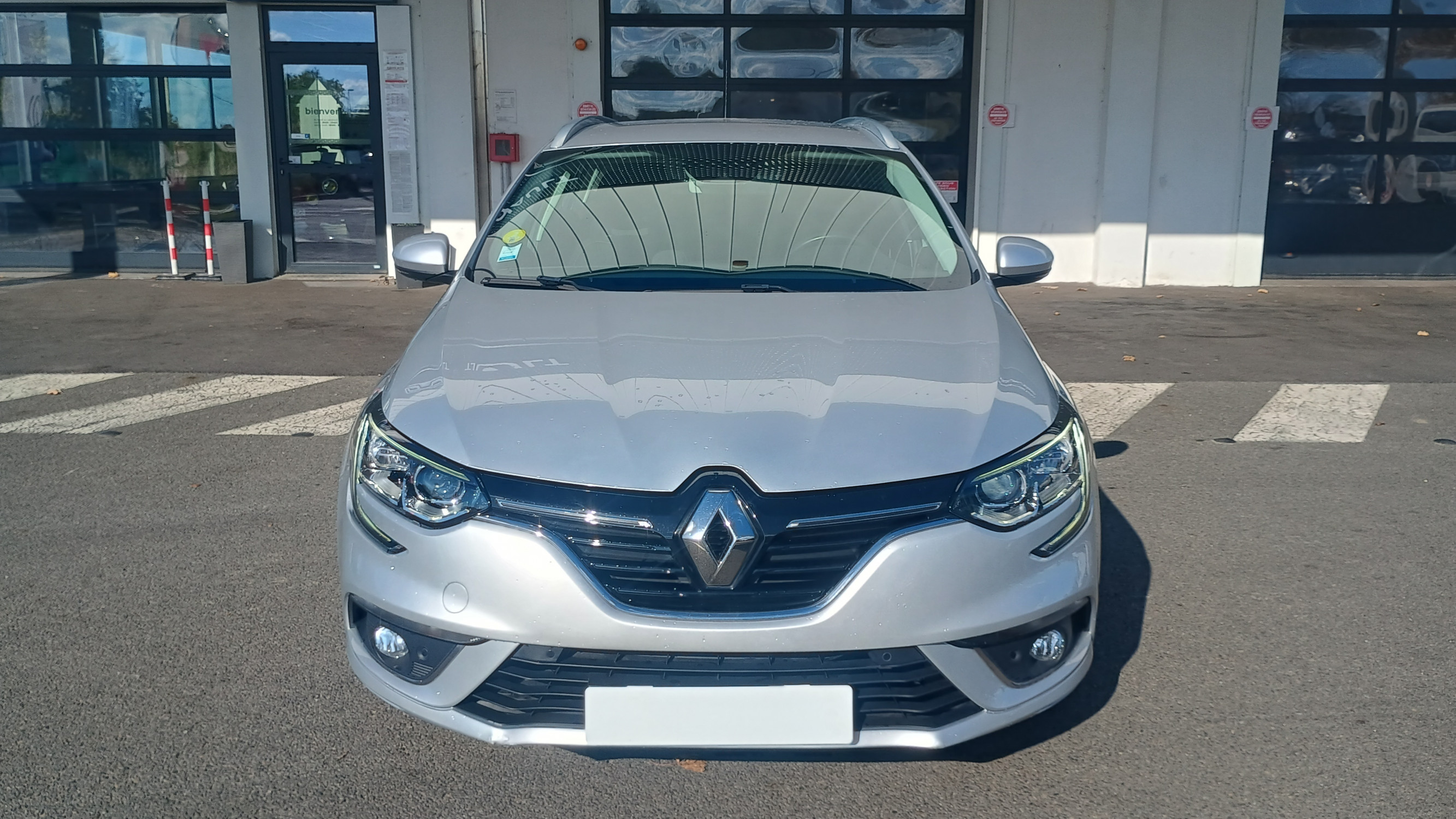 Vente en ligne Renault Megane 4 Estate Mégane IV Estate dCi 90 Energy au prix de 10 990 €