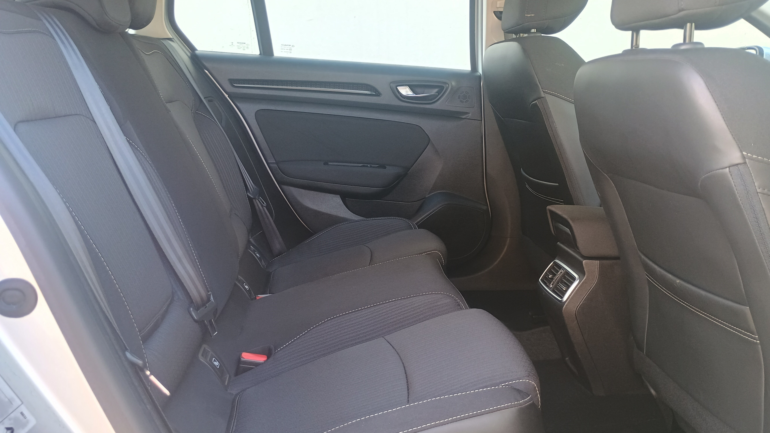Vente en ligne Renault Megane 4 Estate Mégane IV Estate dCi 90 Energy au prix de 10 990 €