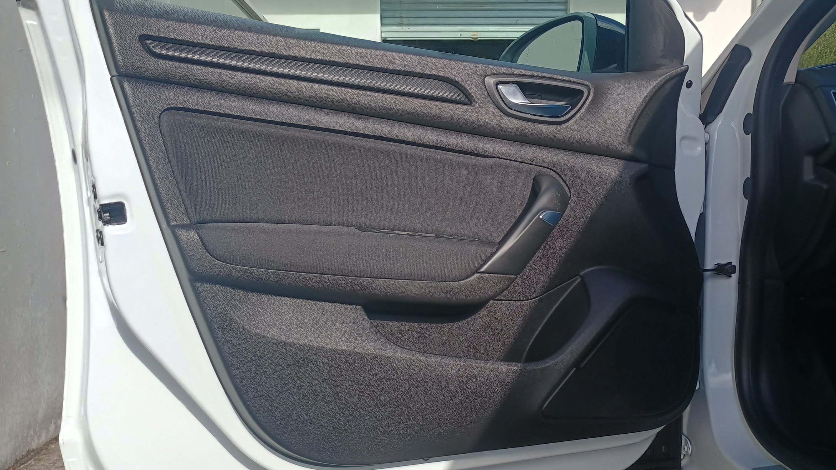 Vente en ligne Renault Megane 4 Mégane IV Berline TCe 140 EDC FAP au prix de 15 990 €