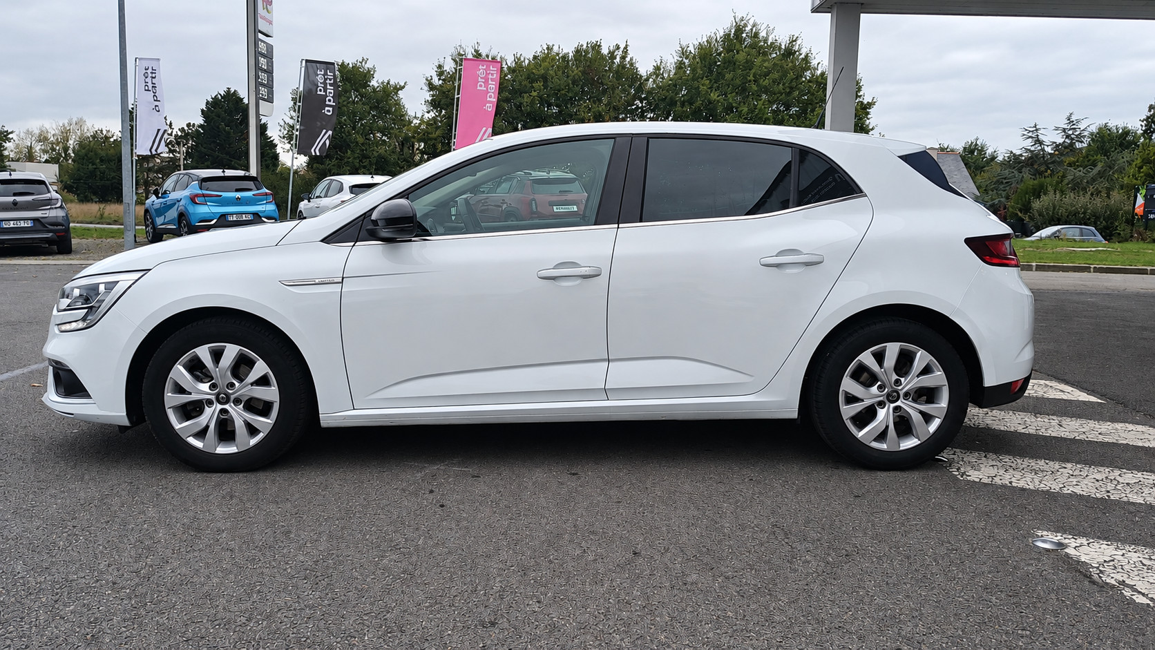 Vente en ligne Renault Megane 4 Mégane IV Berline TCe 140 EDC FAP au prix de 15 990 €