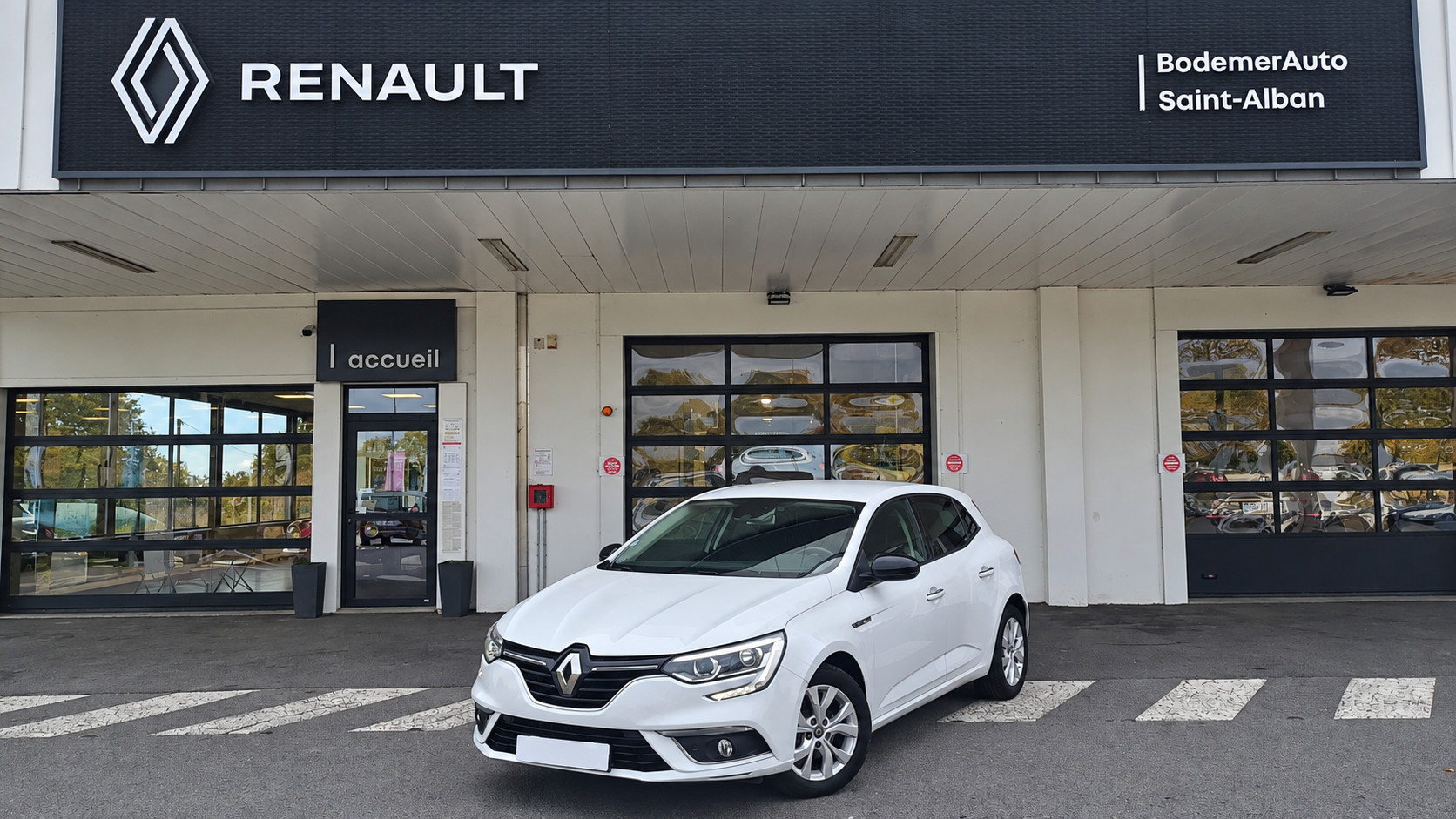Renault Megane 4 Mégane IV Berline TCe 140 EDC FAP occasion de 2019 en vente à Saint-Alban
