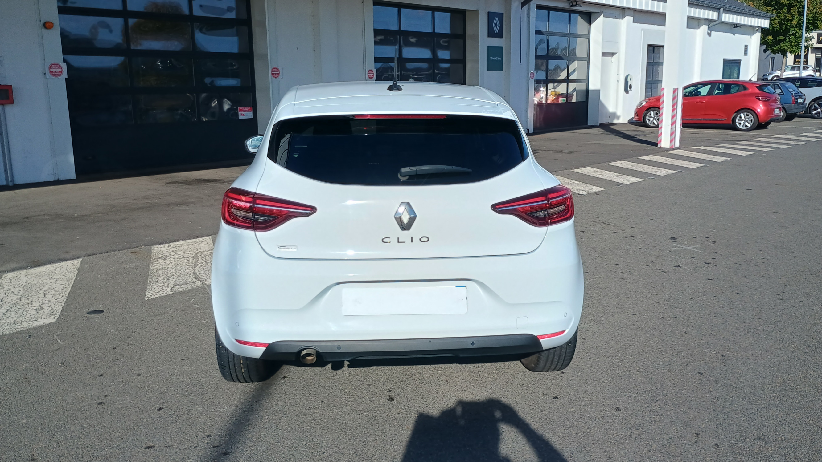 Vente en ligne Renault Clio 5 Clio SCe 65 au prix de 12 590 €