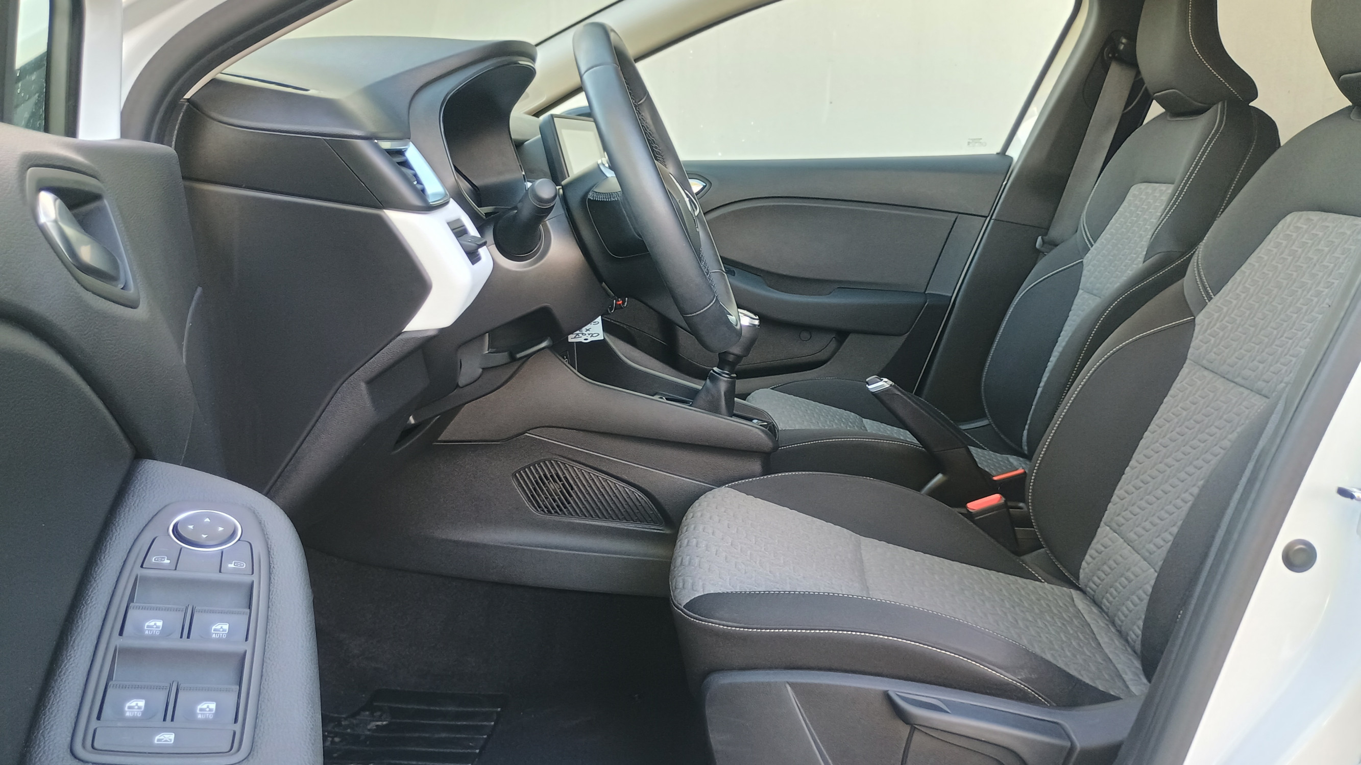 Vente en ligne Renault Clio 5 Clio SCe 65 au prix de 12 590 €