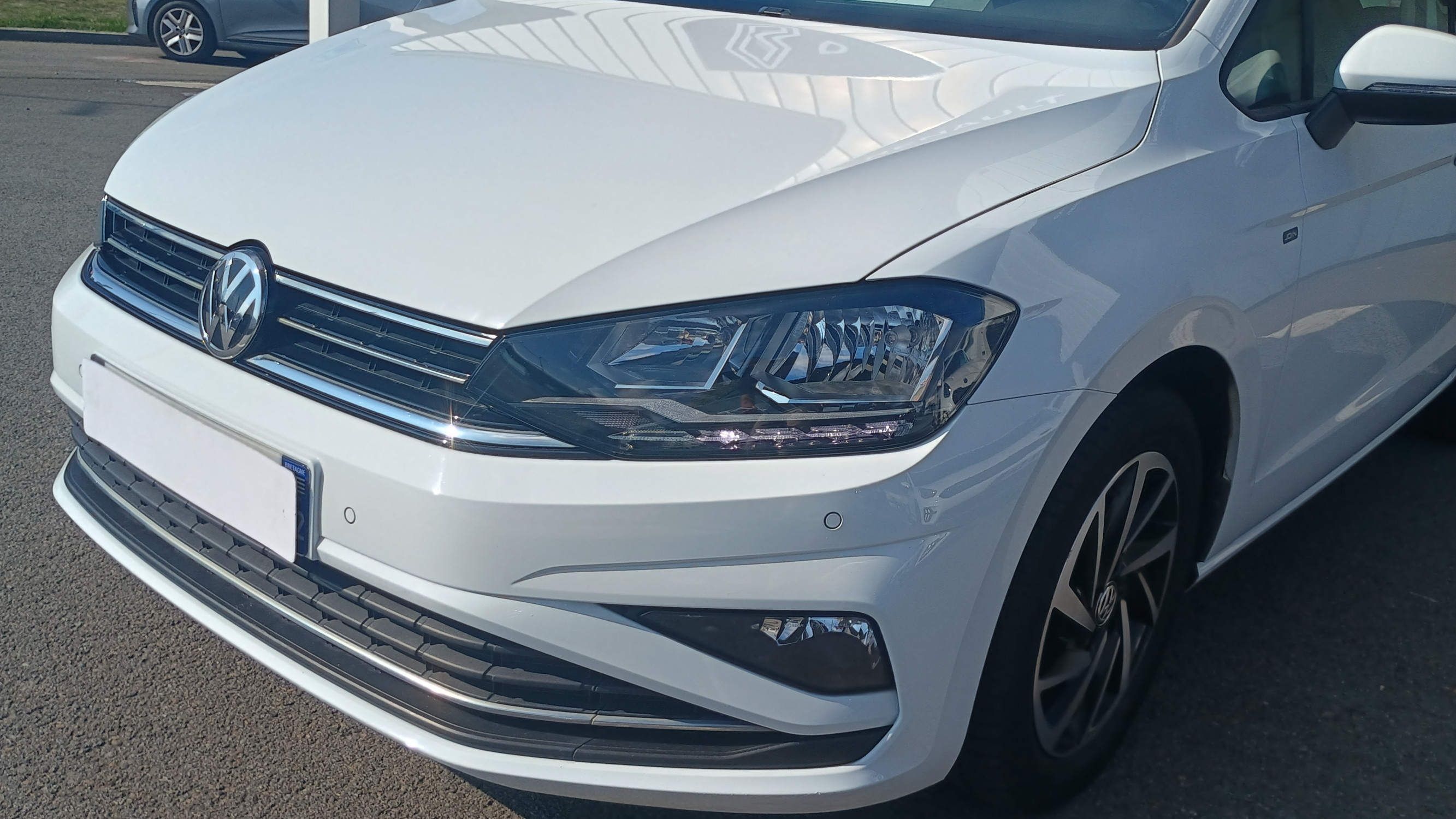 Vente en ligne Volkswagen Golf Sportvan  1.0 TSI 110 BMT BVM6 au prix de 14 990 €