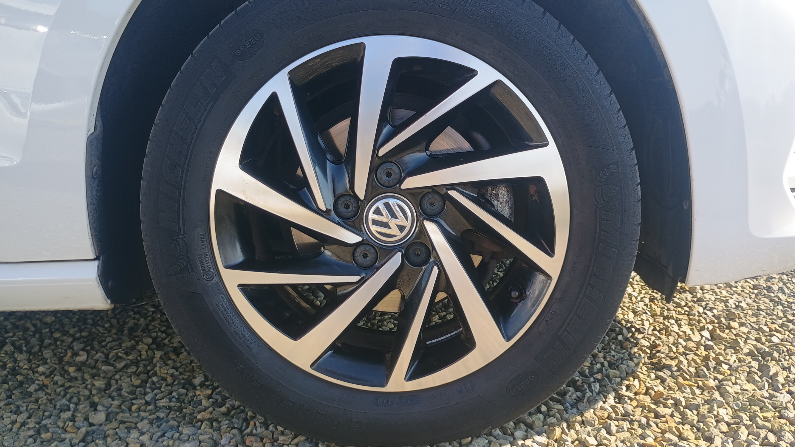 Vente en ligne Volkswagen Golf Sportvan  1.0 TSI 110 BMT BVM6 au prix de 14 990 €