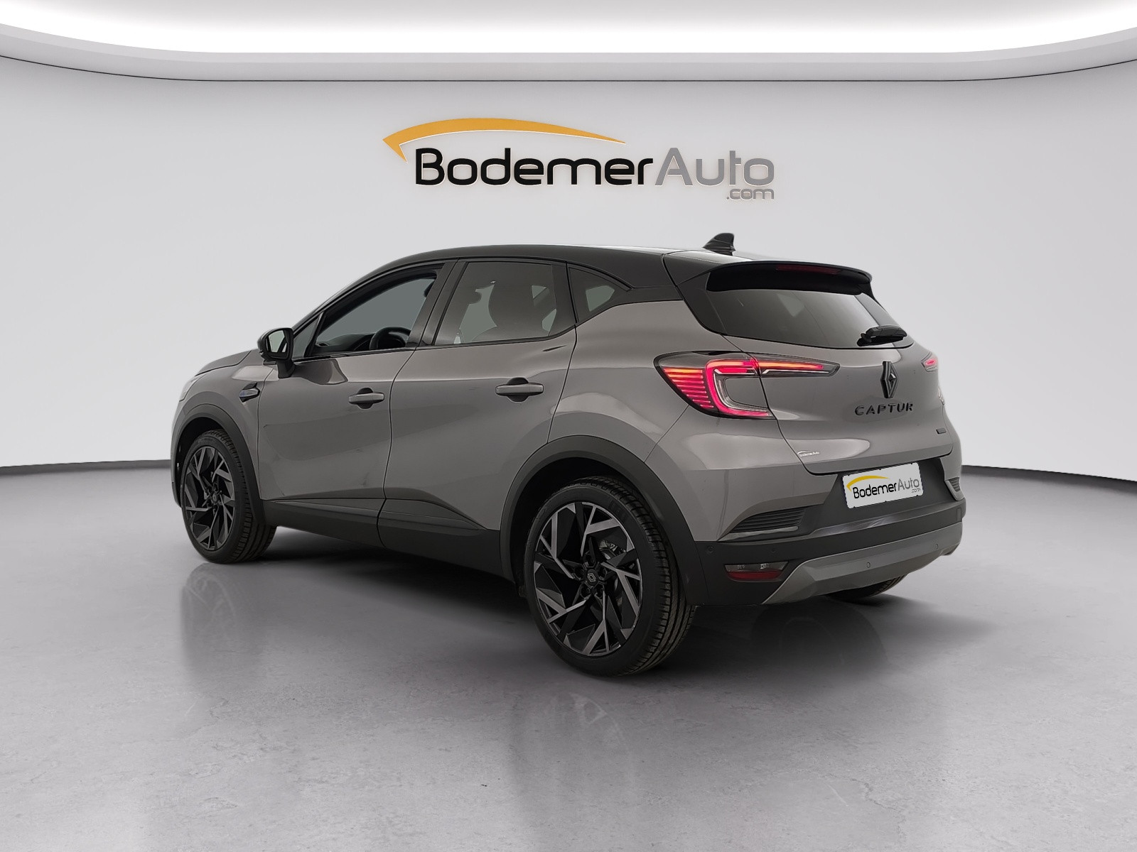 Vente en ligne Renault Captur  E-Tech full hybrid 160 ch au prix de 28 000 €