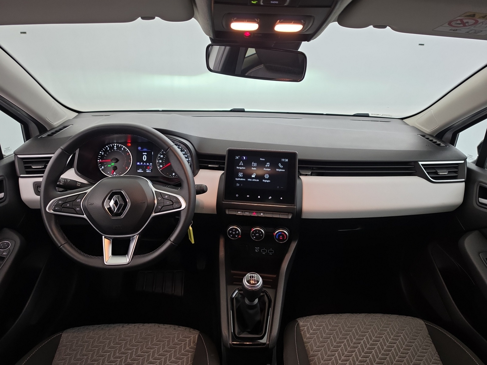 Vente en ligne Renault Clio 5 Clio TCe 90 au prix de 14 990 €