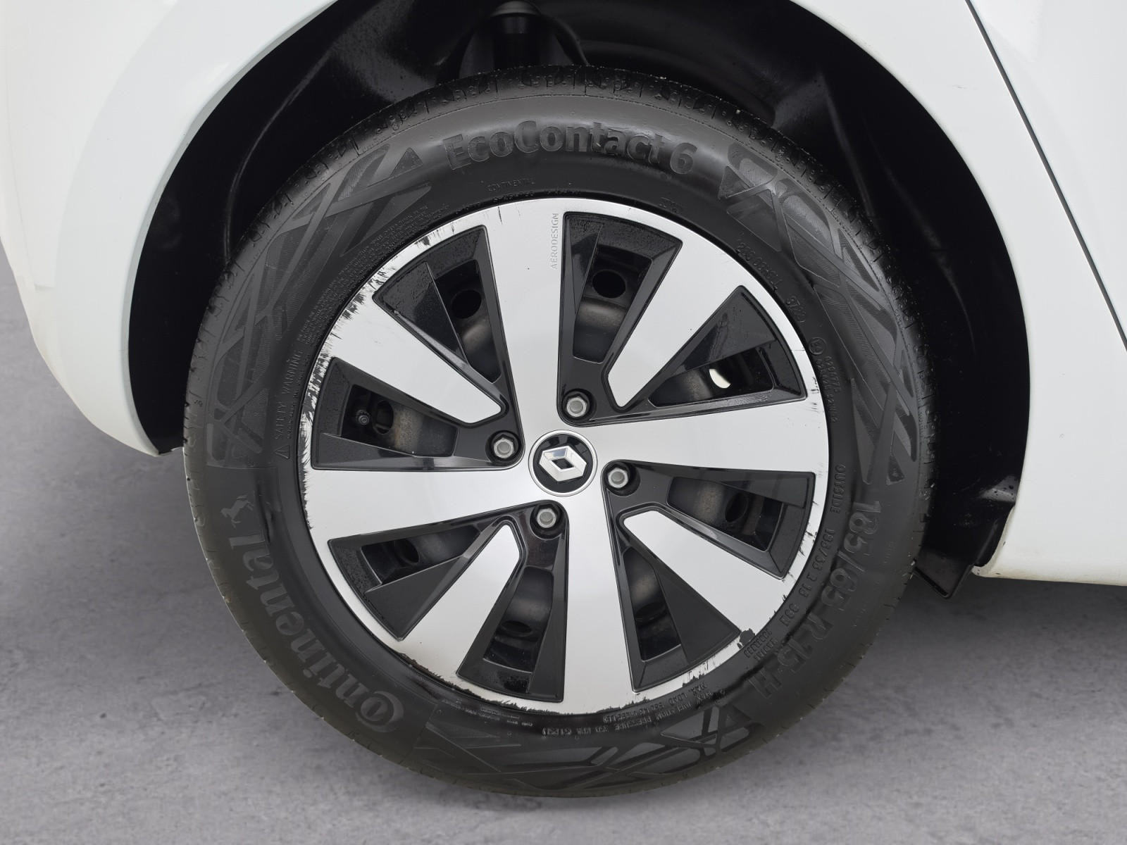 Vente en ligne Renault Clio 5 Clio TCe 90 au prix de 14 990 €