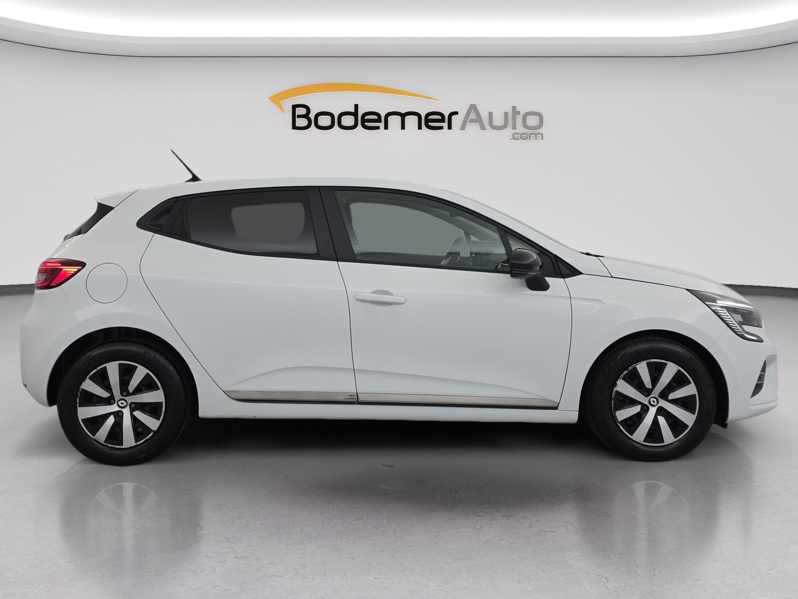 Vente en ligne Renault Clio 5 Clio TCe 90 au prix de 14 990 €