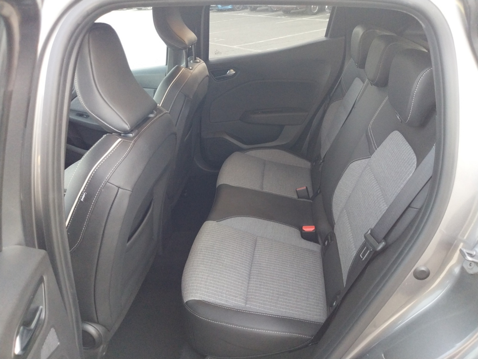 Vente en ligne Renault Clio 5 Clio TCe 90 ch GSR2 au prix de 15 600 €
