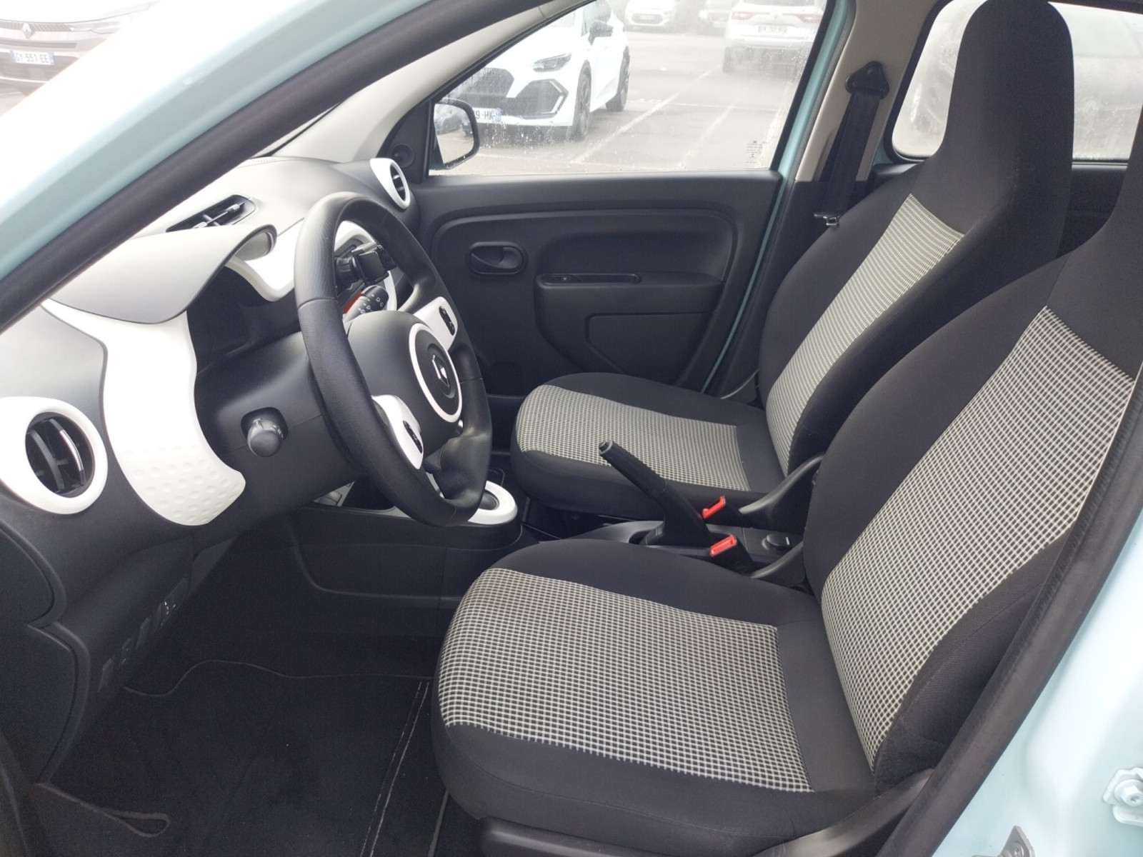 Vente en ligne Renault Twingo Electrique Twingo III E-Tech au prix de 11 350 €