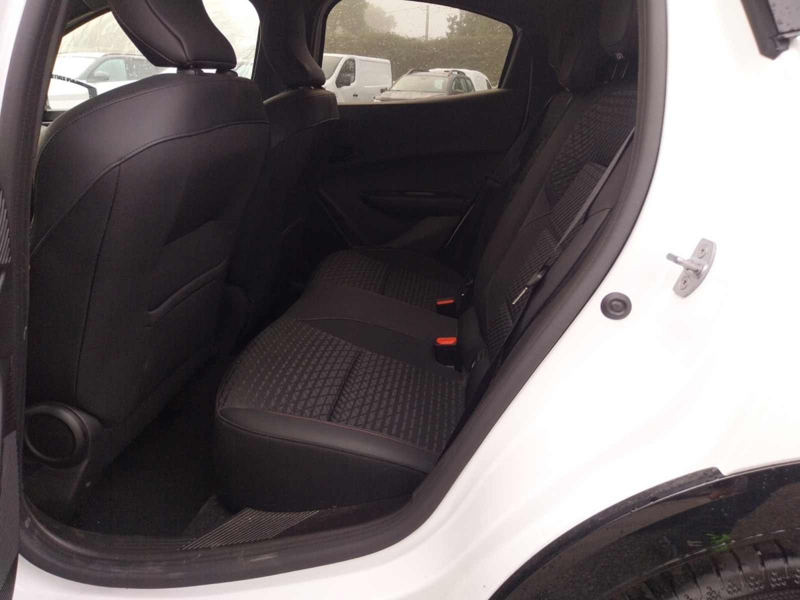 Vente en ligne Renault Clio 6 Clio TCe 115 ch au prix de 22 750 €