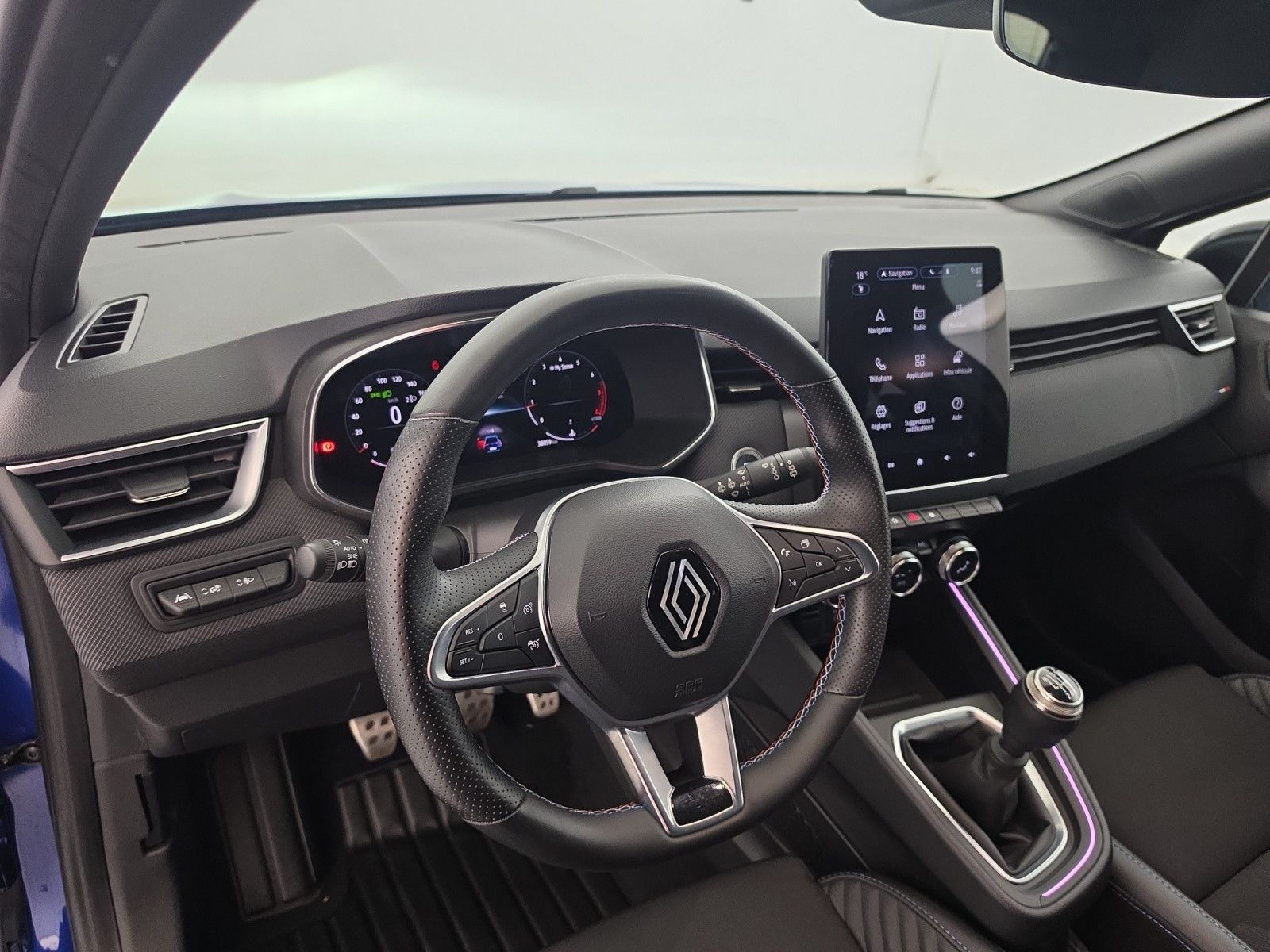 Vente en ligne Renault Clio 5 Clio TCe 90 au prix de 16 900 €