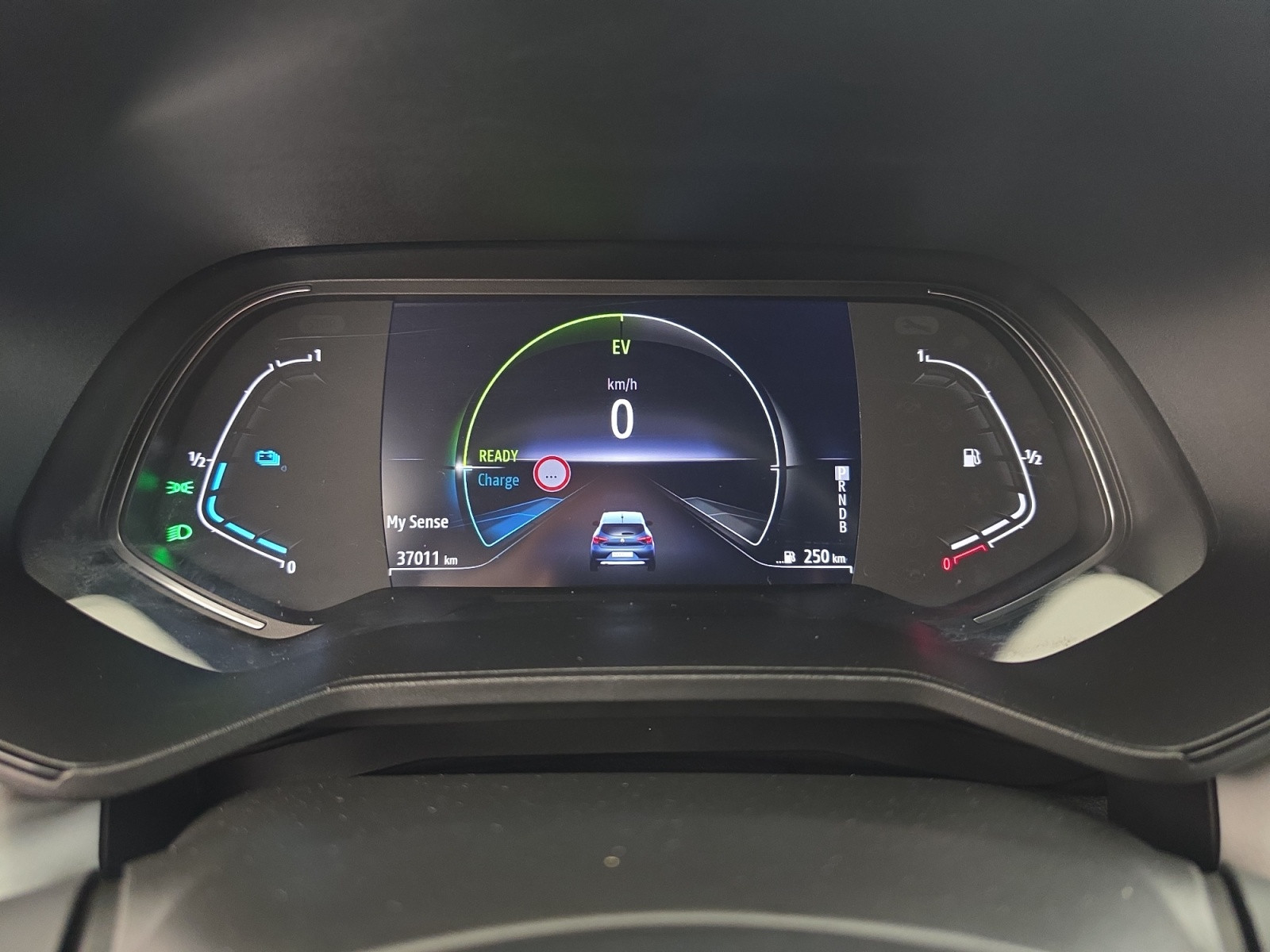 Vente en ligne Renault Clio 5 Clio E-Tech full hybrid 145 au prix de 16 900 €
