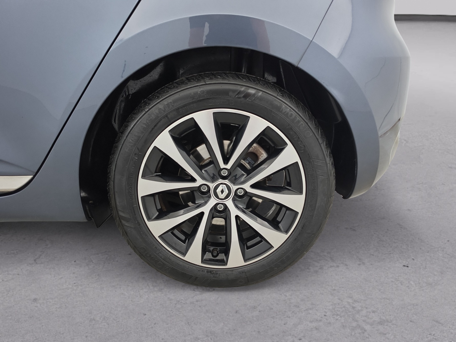 Vente en ligne Renault Clio 5 Clio E-Tech full hybrid 145 au prix de 16 900 €