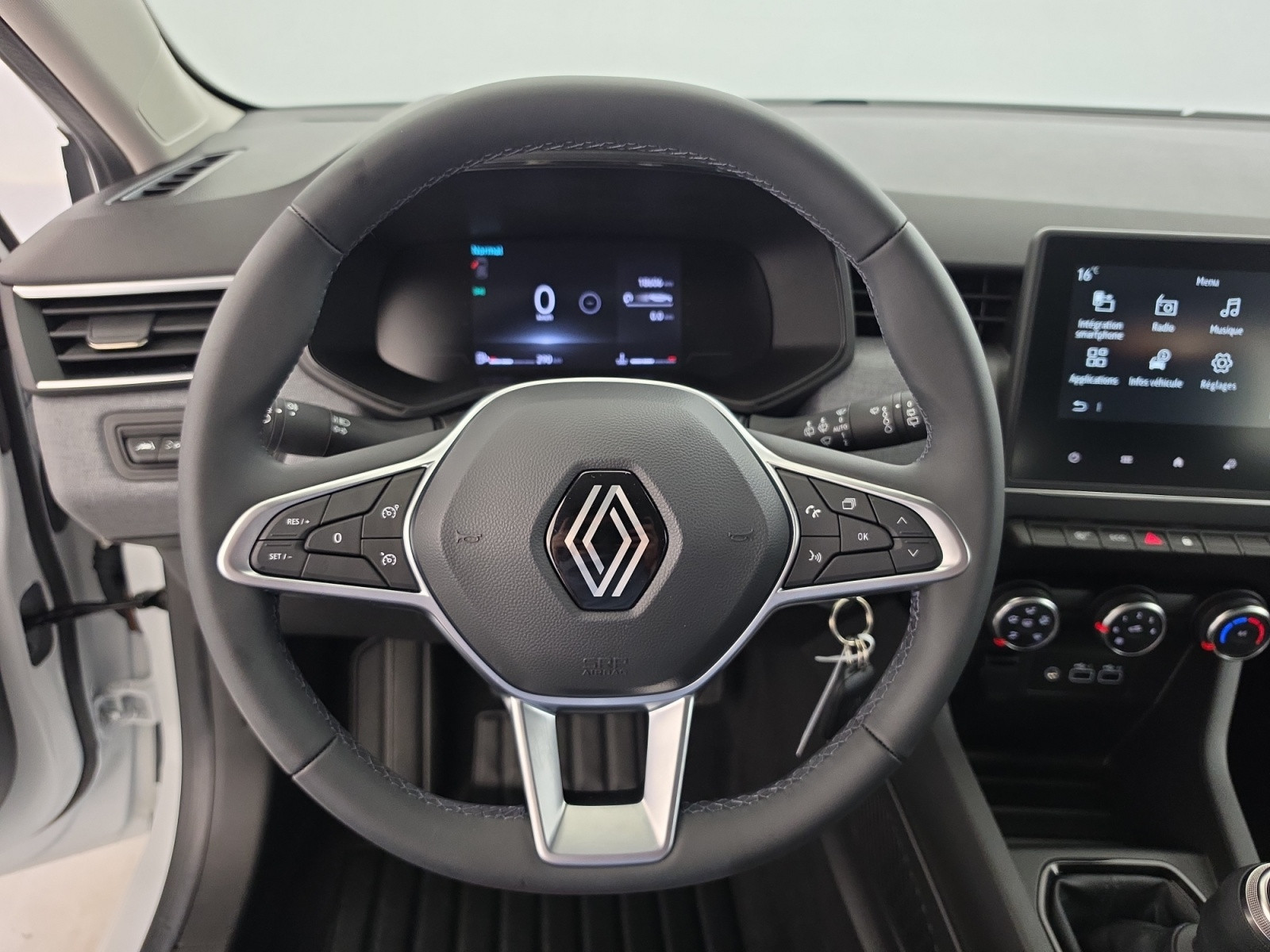 Vente en ligne Renault Clio 5 Clio TCe 90 au prix de 14 990 €
