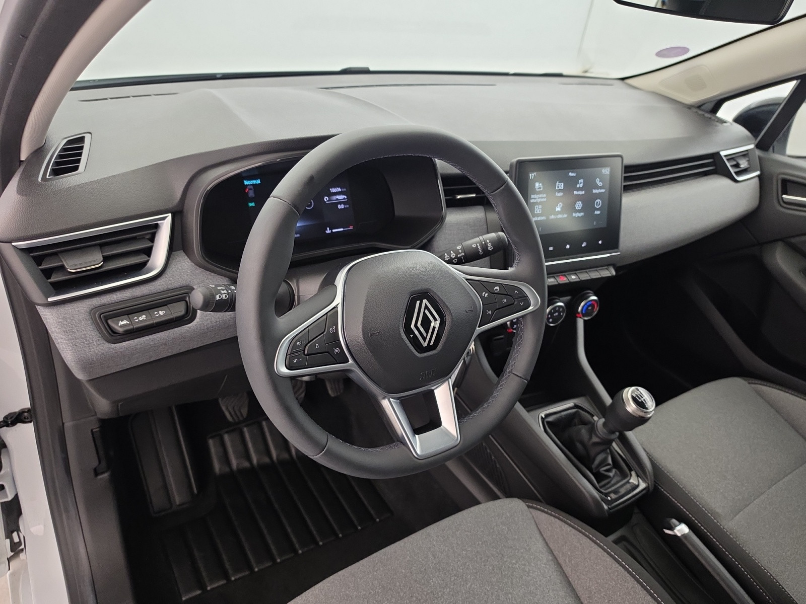 Vente en ligne Renault Clio 5 Clio TCe 90 au prix de 14 990 €
