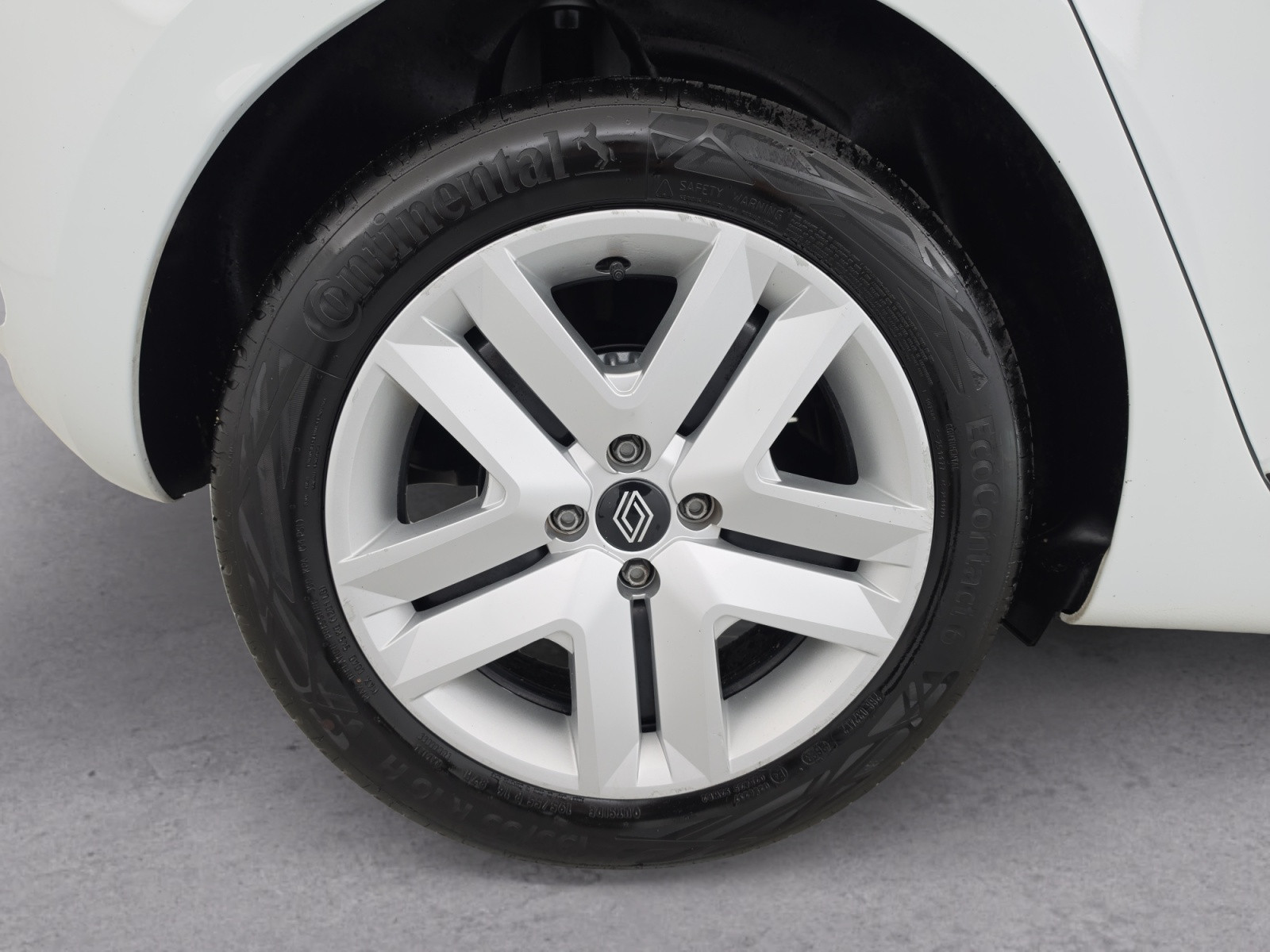 Vente en ligne Renault Clio 5 Clio TCe 90 au prix de 14 990 €