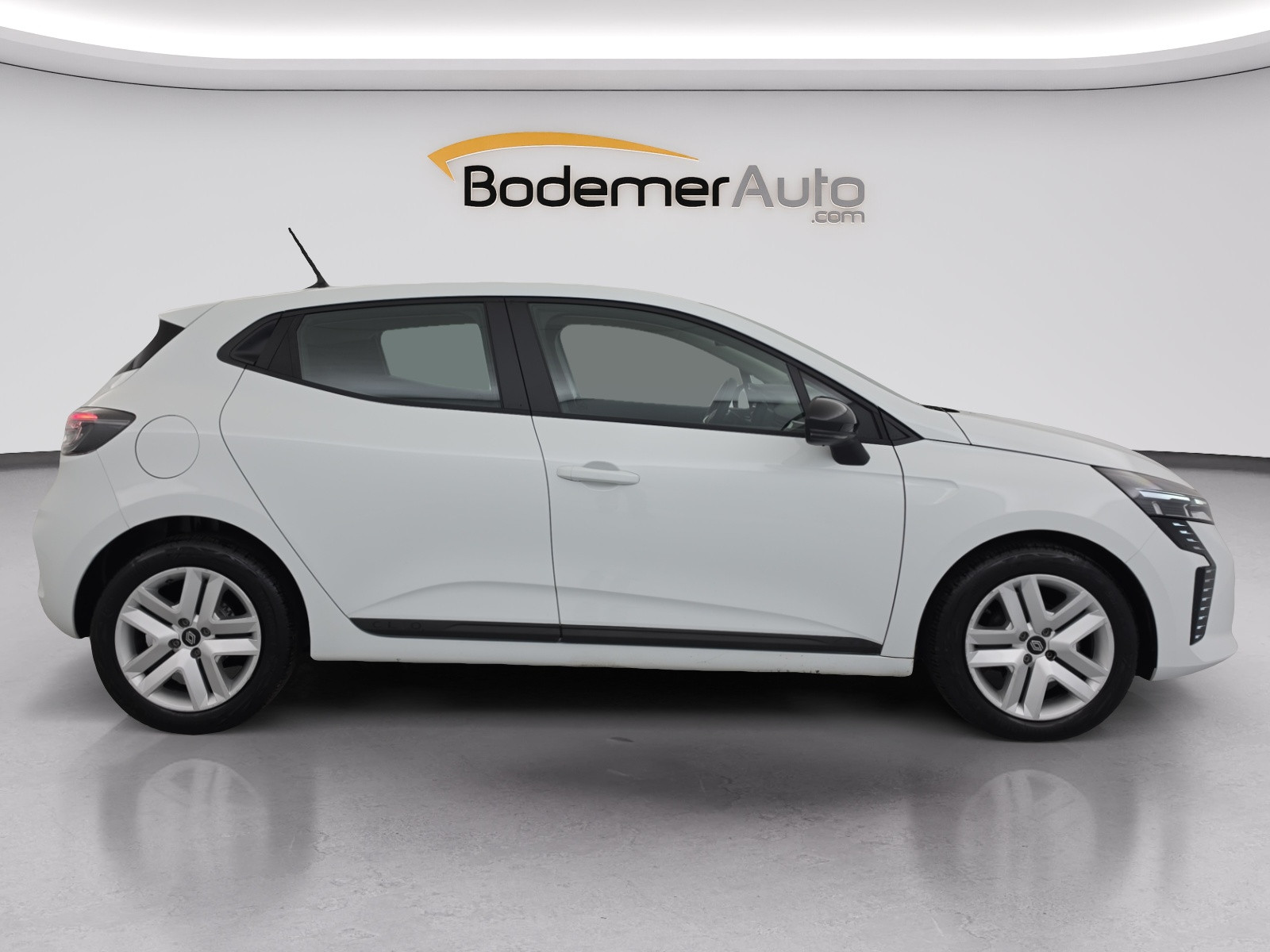 Vente en ligne Renault Clio 5 Clio TCe 90 au prix de 14 990 €