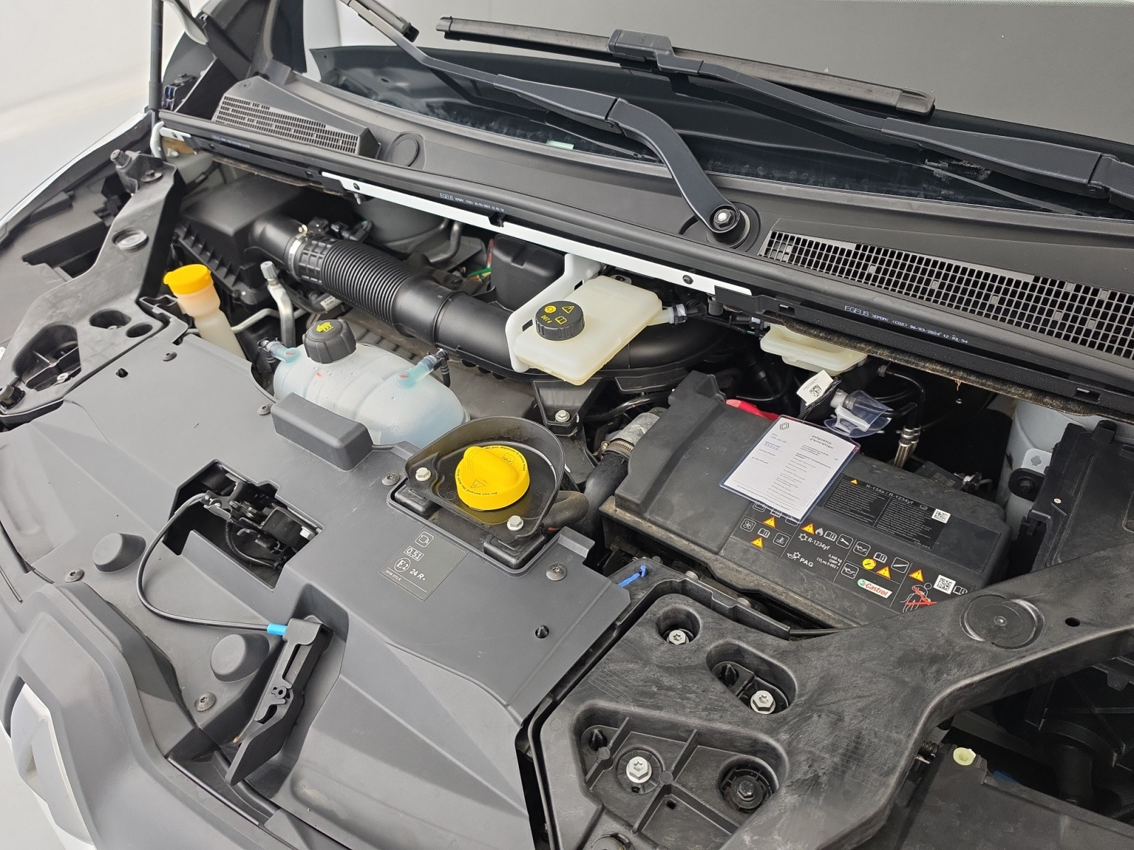 Vente en ligne Renault Trafic 3 Fourgon TRAFIC FGN L1H1 3000 KG BLUE DCI 130 au prix de 23 520 €
