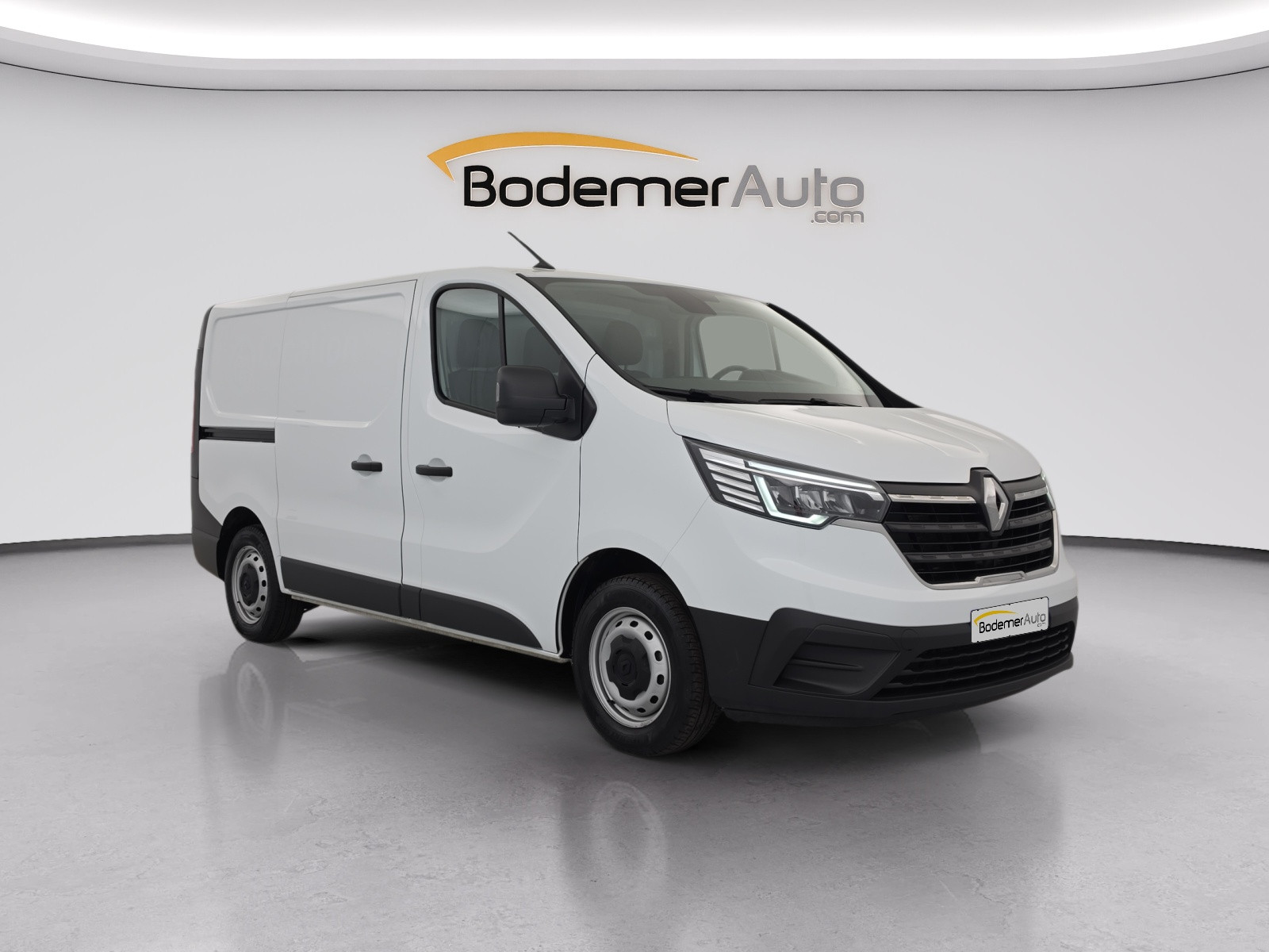 Vente en ligne Renault Trafic 3 Fourgon TRAFIC FGN L1H1 3000 KG BLUE DCI 130 au prix de 23 520 €