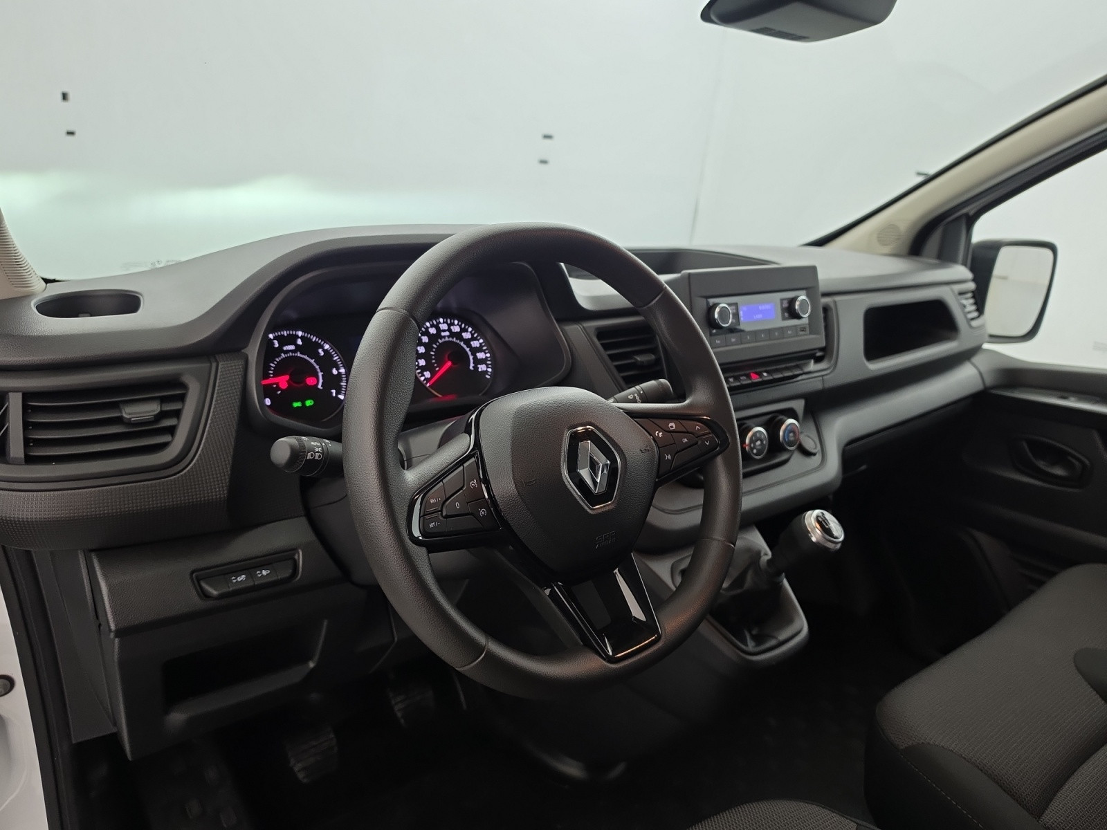 Vente en ligne Renault Trafic 3 Fourgon TRAFIC FGN L1H1 3000 KG BLUE DCI 130 au prix de 23 520 €