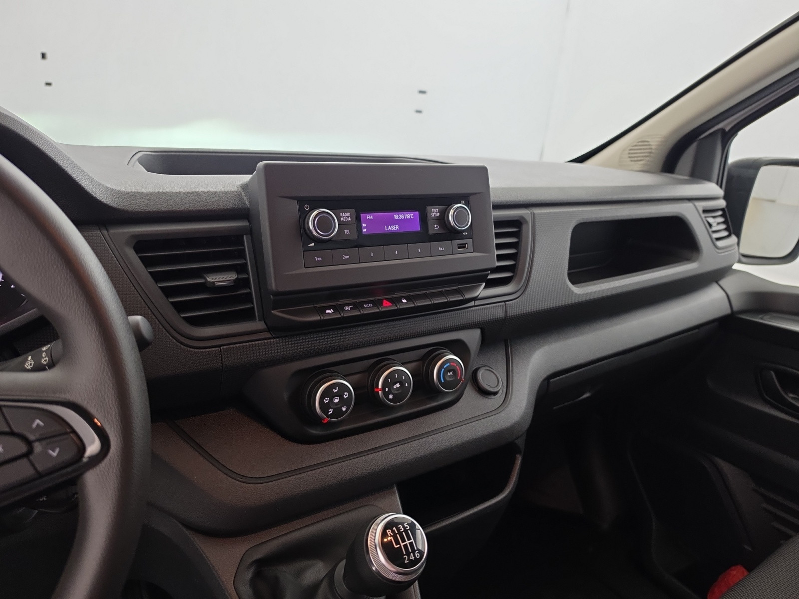 Vente en ligne Renault Trafic 3 Fourgon TRAFIC FGN L1H1 3000 KG BLUE DCI 130 au prix de 23 520 €