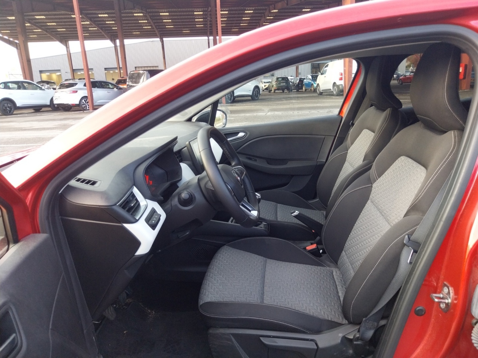 Vente en ligne Renault Clio 5 Clio TCe 90 au prix de 14 290 €