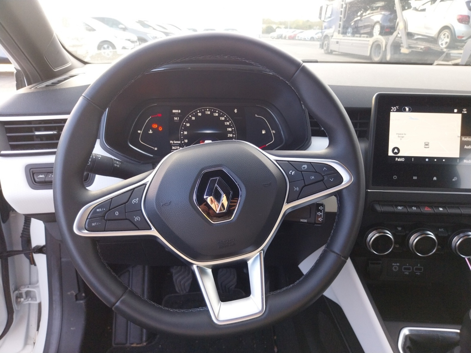 Vente en ligne Renault Clio 5 Clio TCe 90 - 21N au prix de 13 600 €