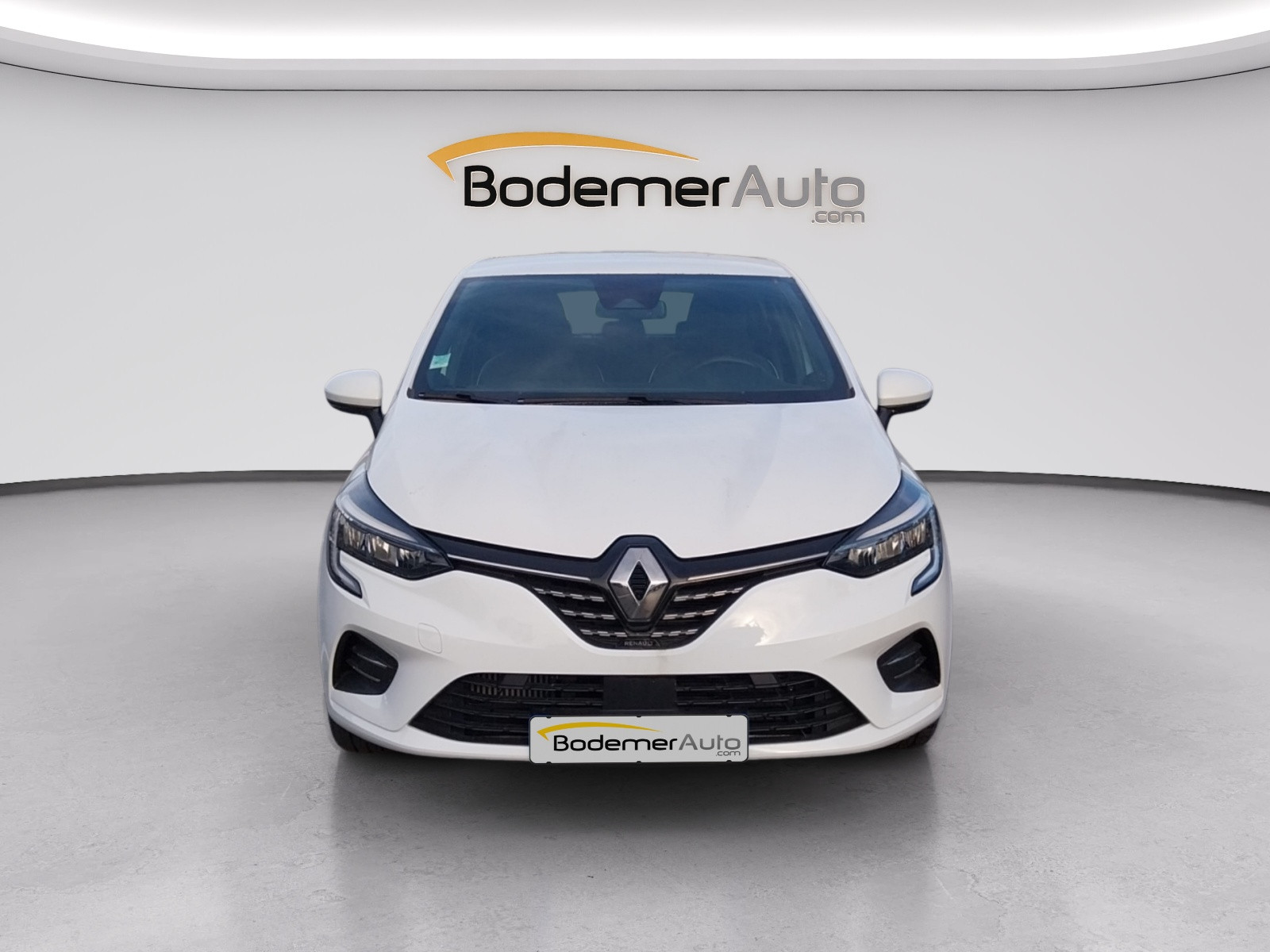 Vente en ligne Renault Clio 5 Clio TCe 90 - 21N au prix de 13 600 €