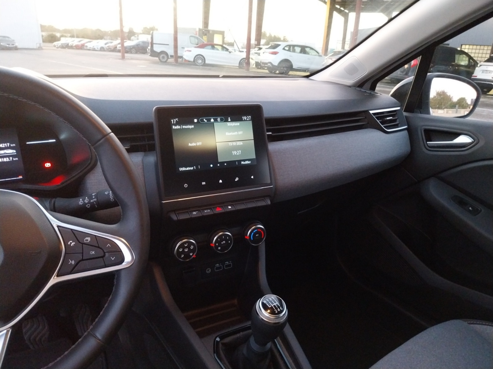 Vente en ligne Renault Clio 5 Clio TCe 90 au prix de 15 290 €