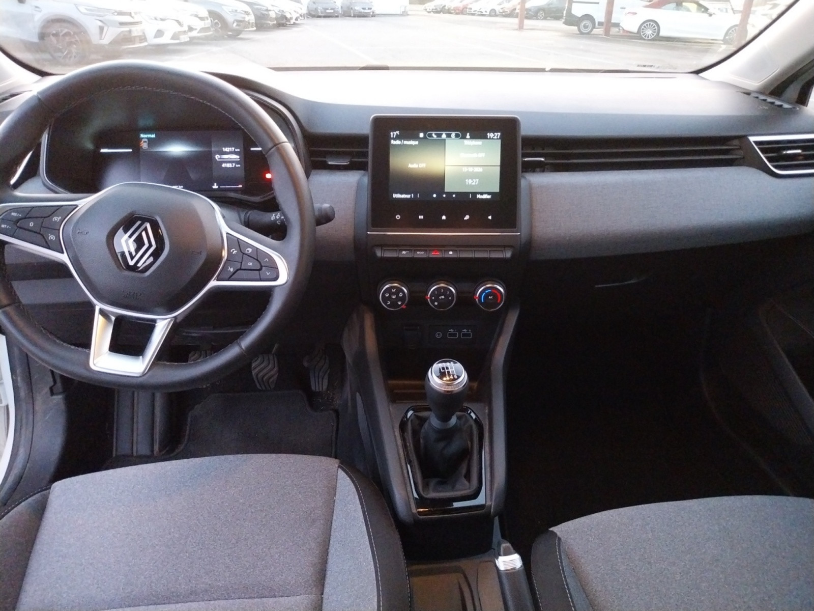 Vente en ligne Renault Clio 5 Clio TCe 90 au prix de 15 290 €